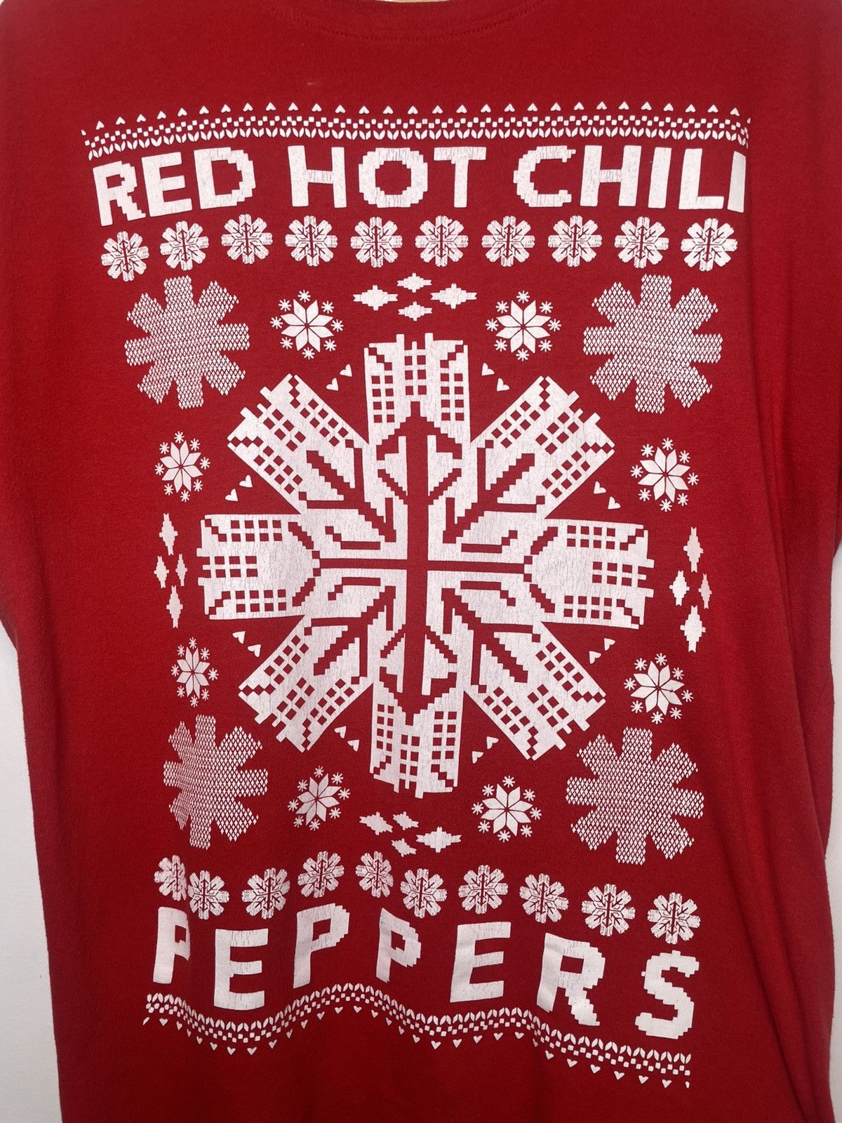 Other Red Hot Chili Peppers Holiday Snowflake Band Tee Red Size US XL / EU 56 / 4 - 3 Thumbnail