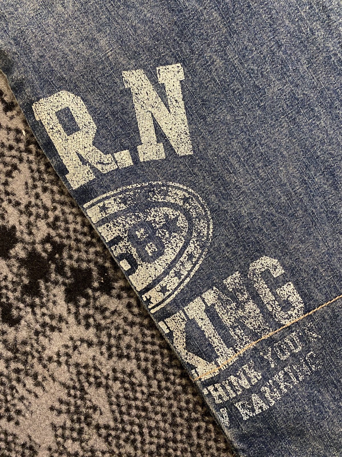 Japanese Brand Hysteric Glamour Washed Grafitti Denim Jeans Size US 30 / EU 46 - 11 Thumbnail
