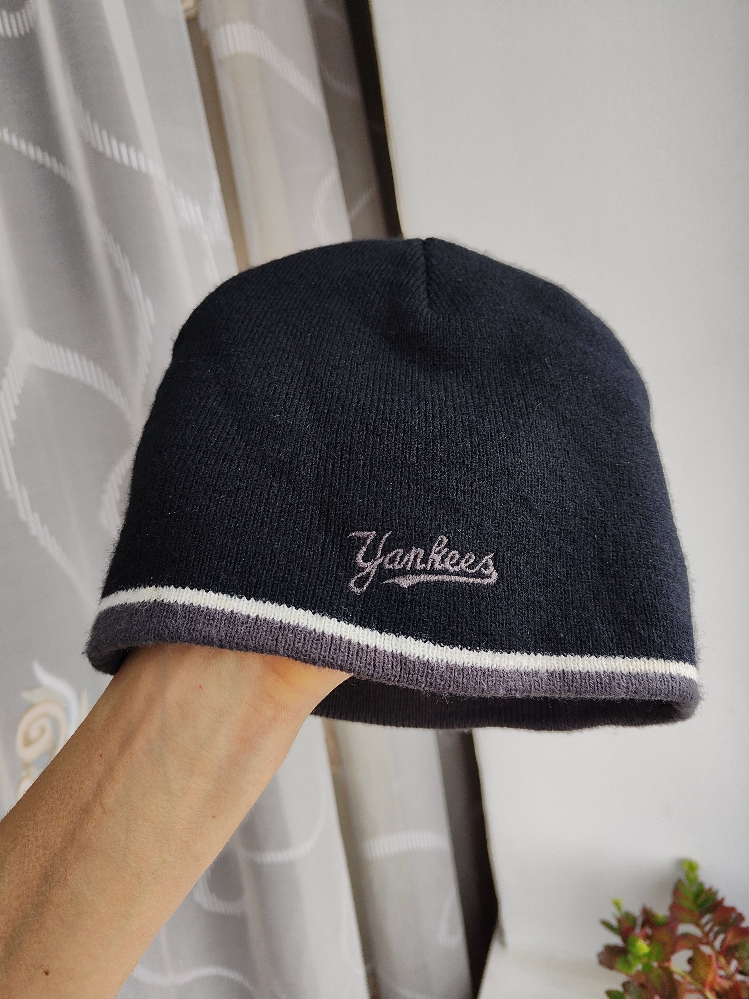 New York Yankees Vintage Y2K New York Yankees Hat MLB Vintage Yankees hat Size ONE SIZE - 2 Thumbnail