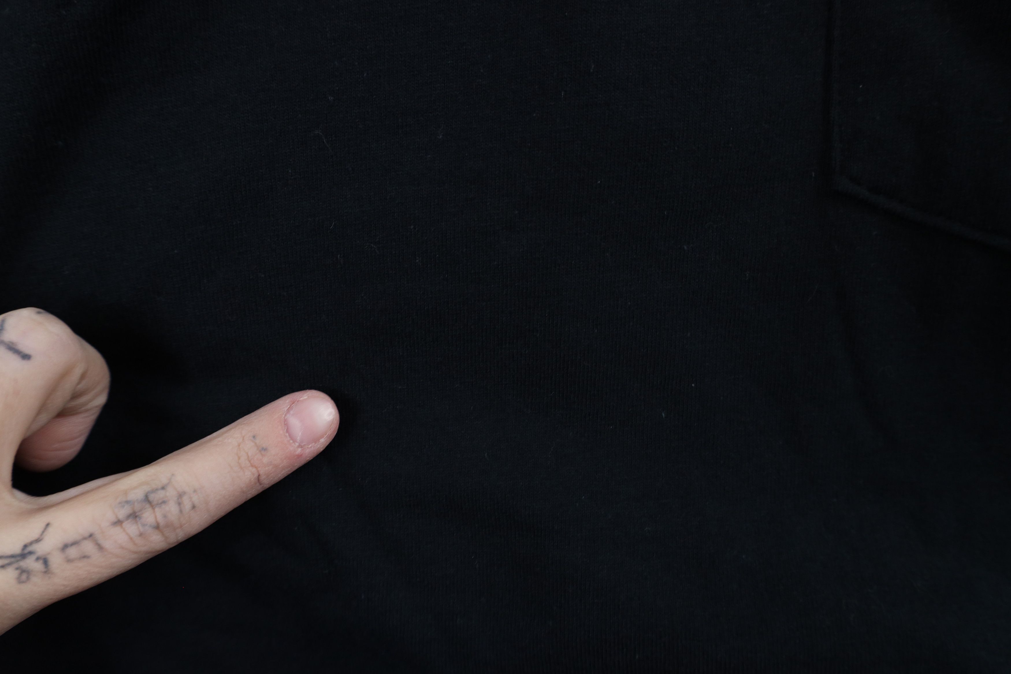 Vintage Vintage 90s Streetwear Heavyweight Cotton T-Shirt Black Size US L / EU 52-54 / 3 - 5 Thumbnail