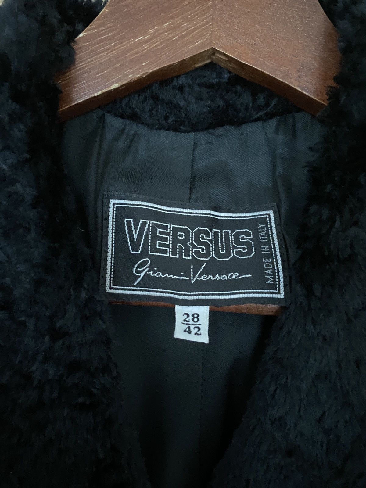 Versace Vintage Brand Gianni Versace Velvet Jacket 1990s Size US M / EU 48-50 / 2 - 12 Thumbnail