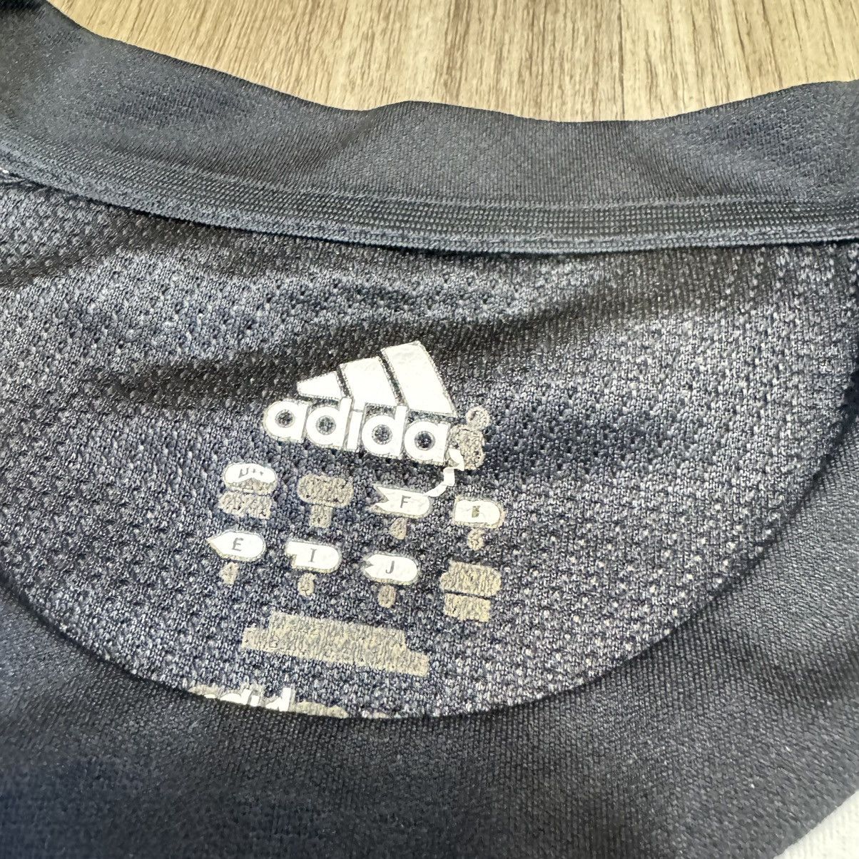 Adidas Real Madrid 08/09 training shirt Size US M / EU 48-50 / 2 - 6 Thumbnail