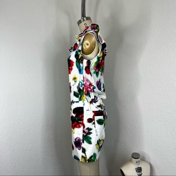 Love Moschino LOVE MOSHINO Pixelated Romper Floral Ruffle Playsuit Size 28" / US 6 / IT 42 - 5 Thumbnail