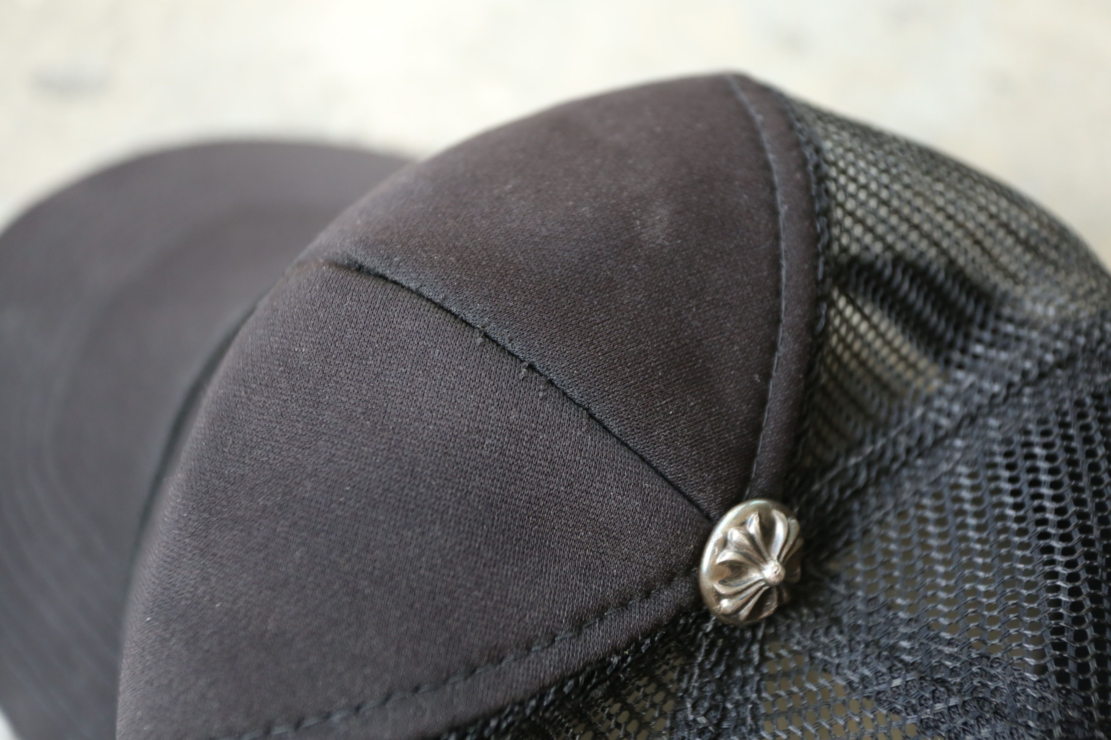 Chrome Hearts Chrome Hearts - Vintage - Cemetery Cross Patch Trucker Cap Size ONE SIZE - 6 Thumbnail