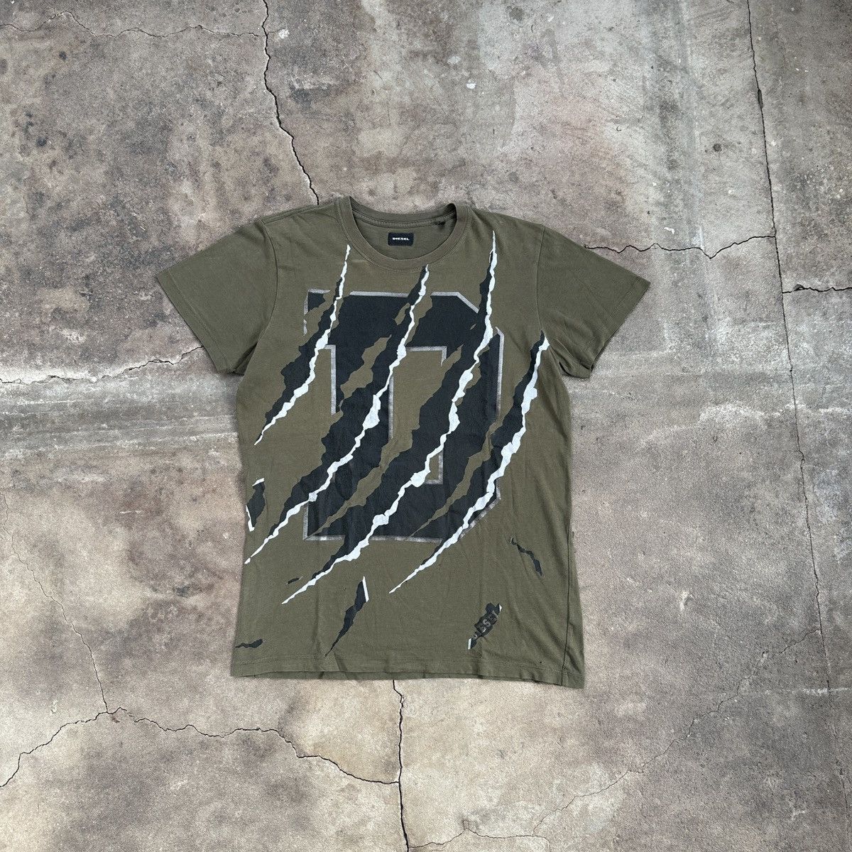 Diesel Vintage Diesel Olive T-shirt Size US M / EU 48-50 / 2 - 1 Thumbnail
