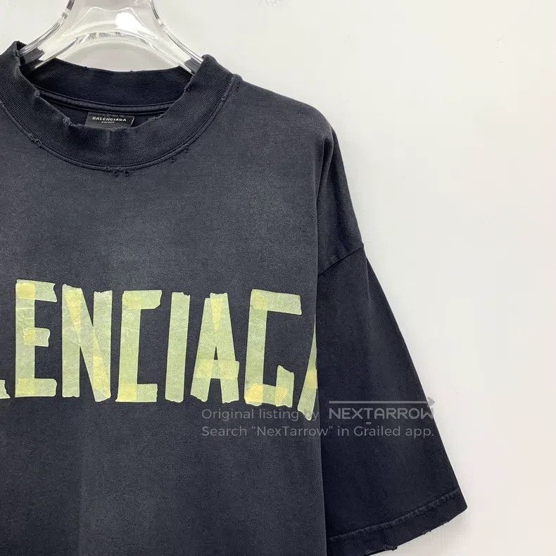 Balenciaga Balenciaga Black Aged Logo Letter Tape Print Cotton Crewne Size US M / EU 48-50 / 2 - 3 Thumbnail