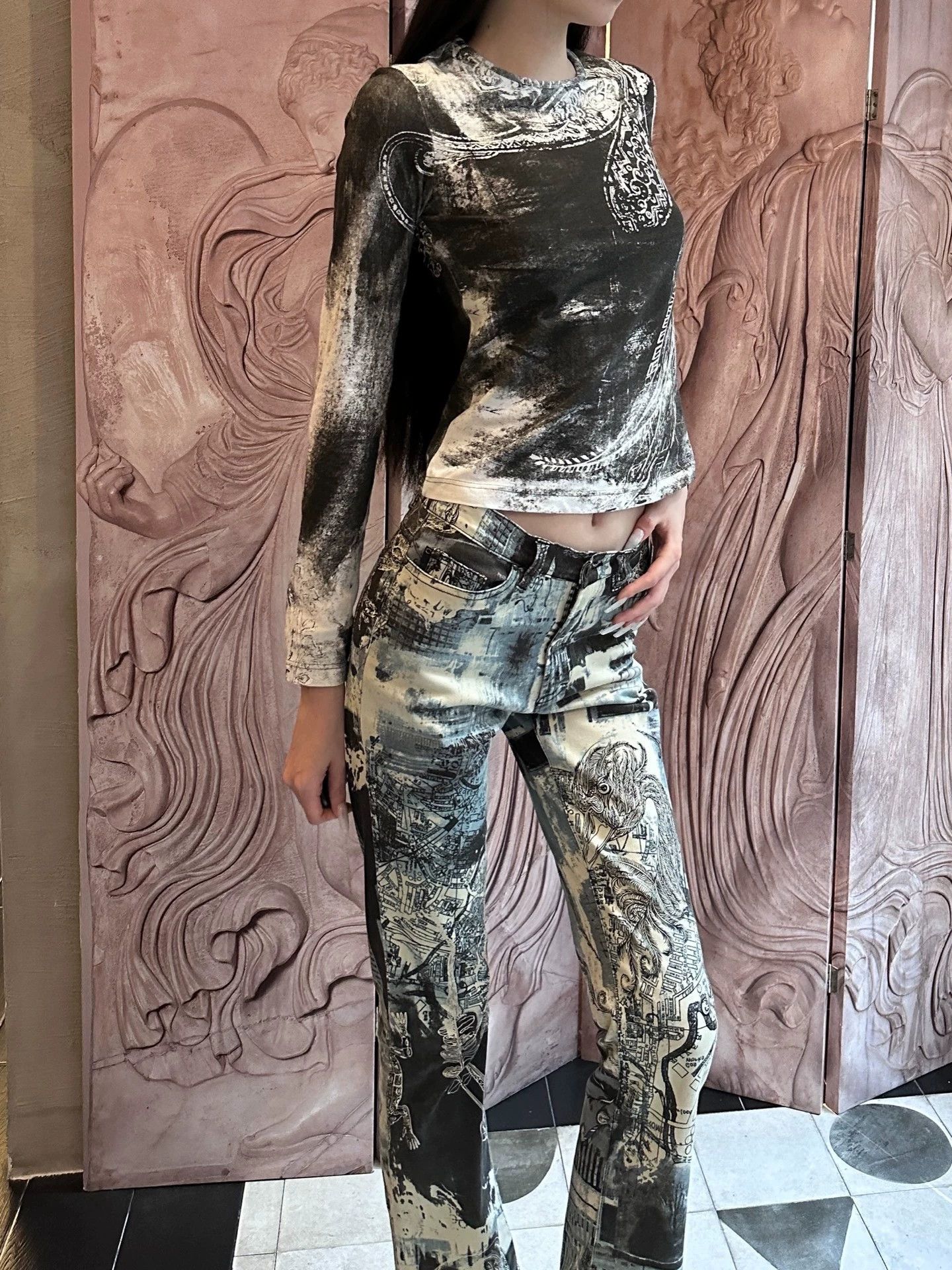 Just Cavalli Just Cavalli Print Stretch LS Tee Vtg Archive S Size S / US 4 / IT 40 - 2 Thumbnail