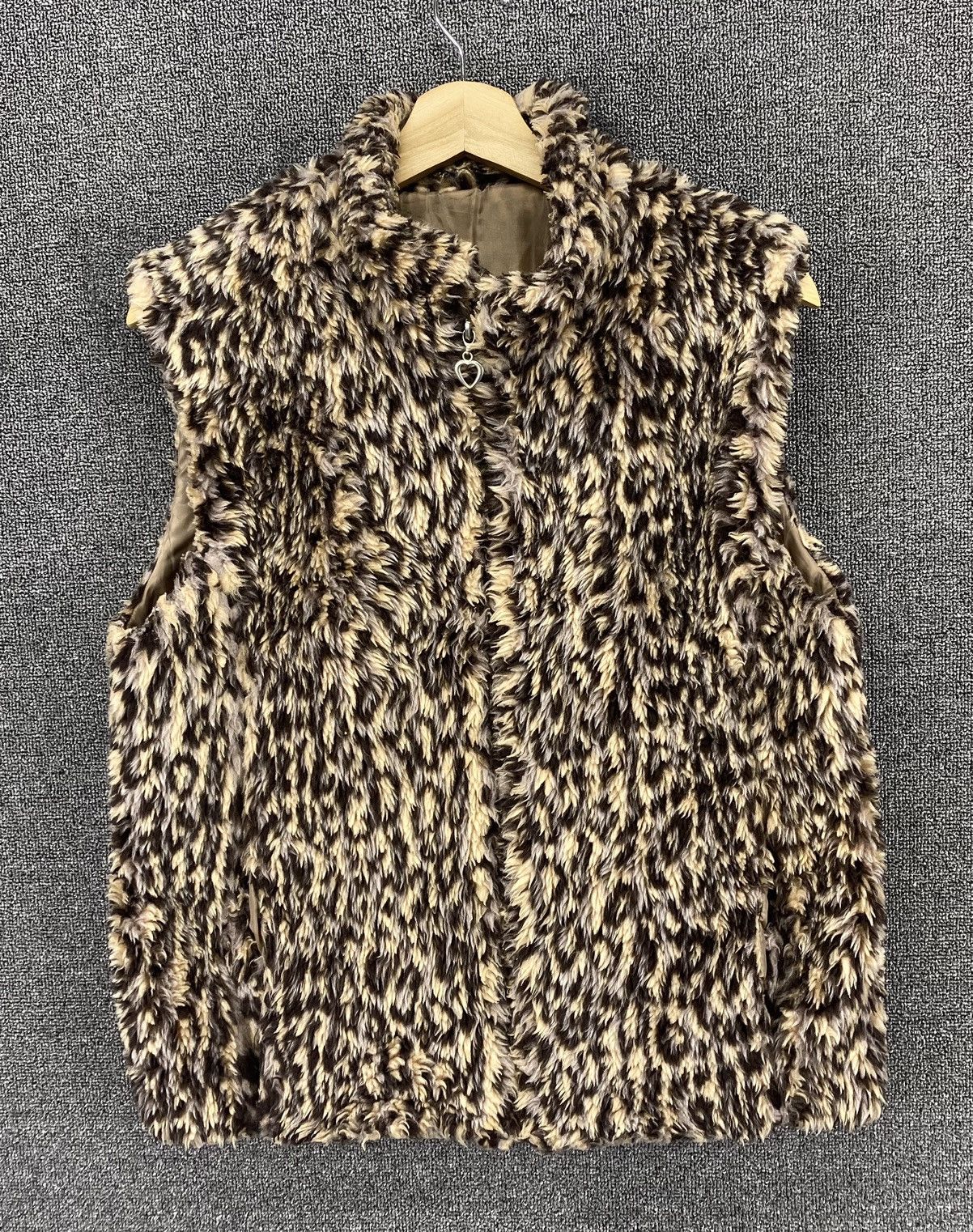 Japanese Brand Vintage Circulaire Leopard Style Faux Fur Vest Size M / US 6-8 / IT 42-44 - 1 Thumbnail