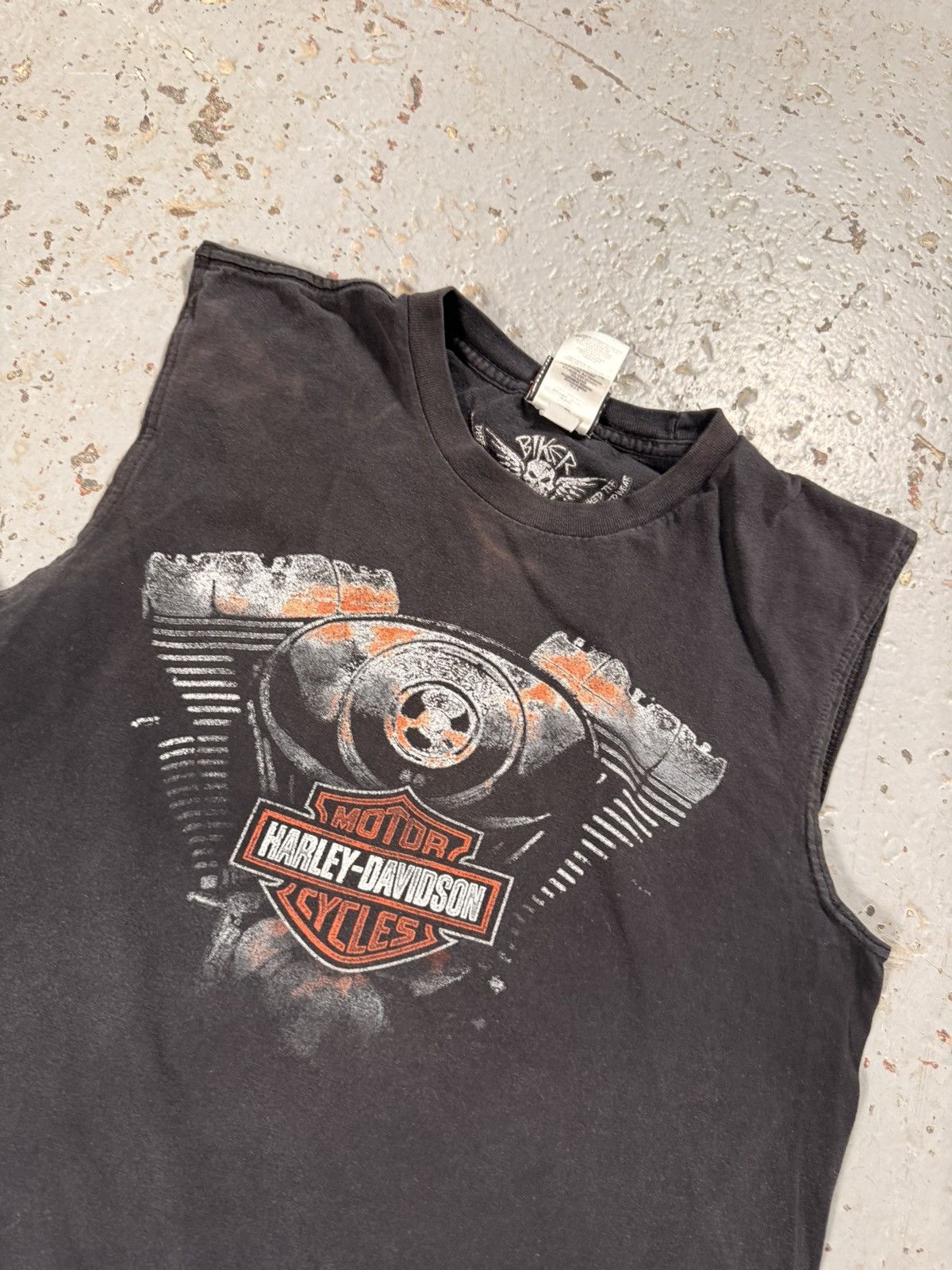 Harley Davidson Vintage Harley Davidson V8 Engine Distressed Cutoff Tanktop Size US M / EU 48-50 / 2 - 6 Thumbnail