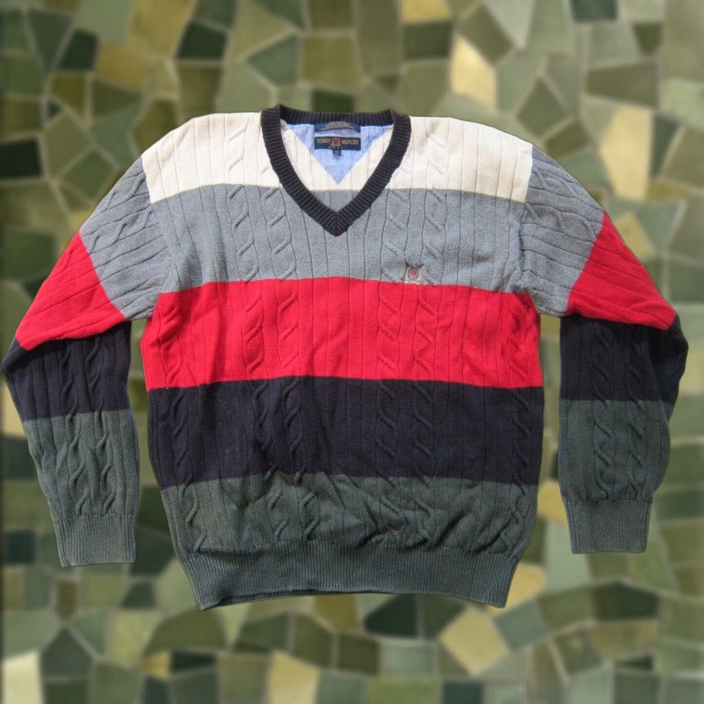 Tommy Hilfiger VINTAGE Tommy Hilfiger Golf 100% Cotton Grey Red Green Stripe Knit V-Neck Sweater Men L Size US L / EU 52-54 / 3 - 1 Thumbnail