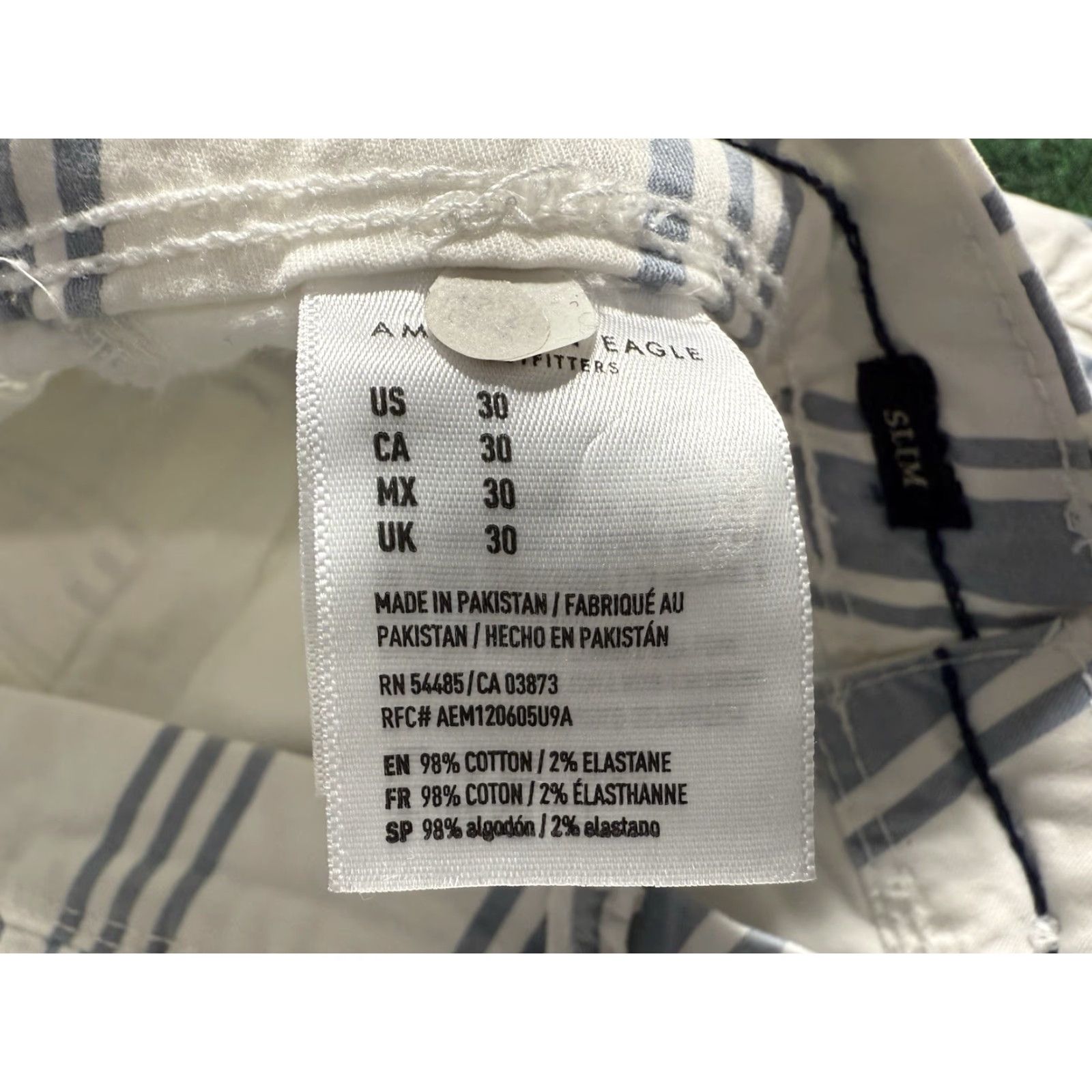 American Eagle Outfitters American Eagle Mens Flex Shorts Slim Above the Knee Blue Stripe NWT Size 30 White / Blue Chino Cotton Blend Pockets Regular Mens Size US 30 / EU 46 - 5 Thumbnail
