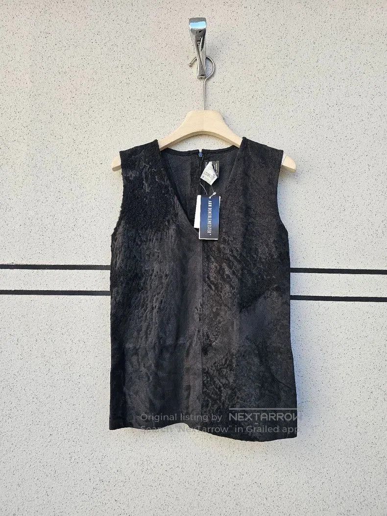 Ann Demeulemeester Ann demeulemeester shows leather vests for men and women. Size US M / EU 48-50 / 2 - 2 Thumbnail
