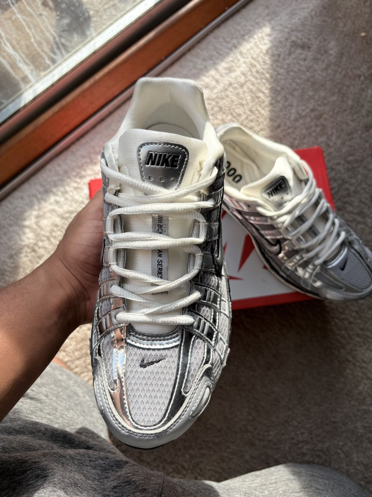 Nike P-600 metallic silver Size US 8 / EU 41 - 6 Thumbnail