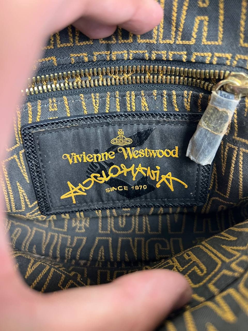 Vivienne Westwood Vivienne Westwood Anglomania Logo Orb Shoulers Bag Leather Size ONE SIZE - 5 Thumbnail