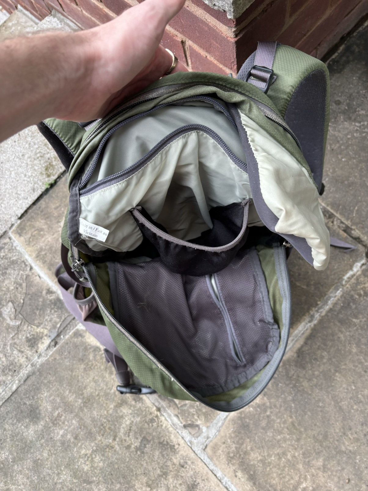 Mountain Equipment × Mountain Equipment Company × Vintage Vintage MEC Backpack 2000s Mountain Equipment Co-op Air 22 Size ONE SIZE - 18 Thumbnail