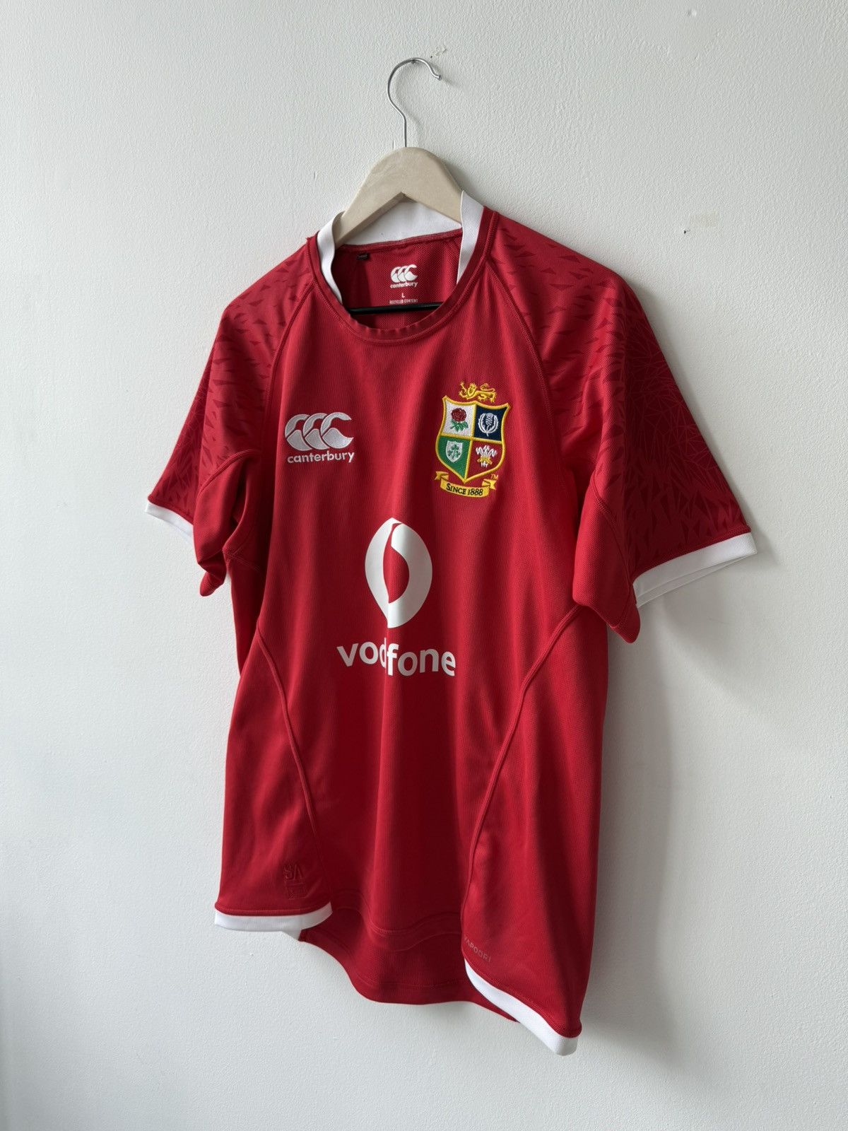Canterbury of New Zealand Canterbury Vodafone British Lions Rugby 2021 Jersey Size US L / EU 52-54 / 3 - 2 Thumbnail