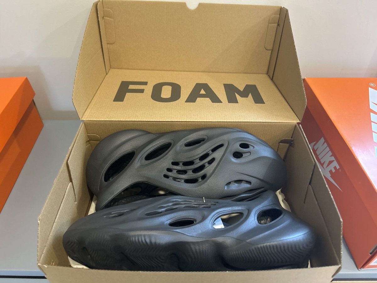 Adidas × Kanye West Yzy Foam Runner Sz 12 Onyx Deadstock read desc. Size US 12 / EU 45 - 12 Thumbnail