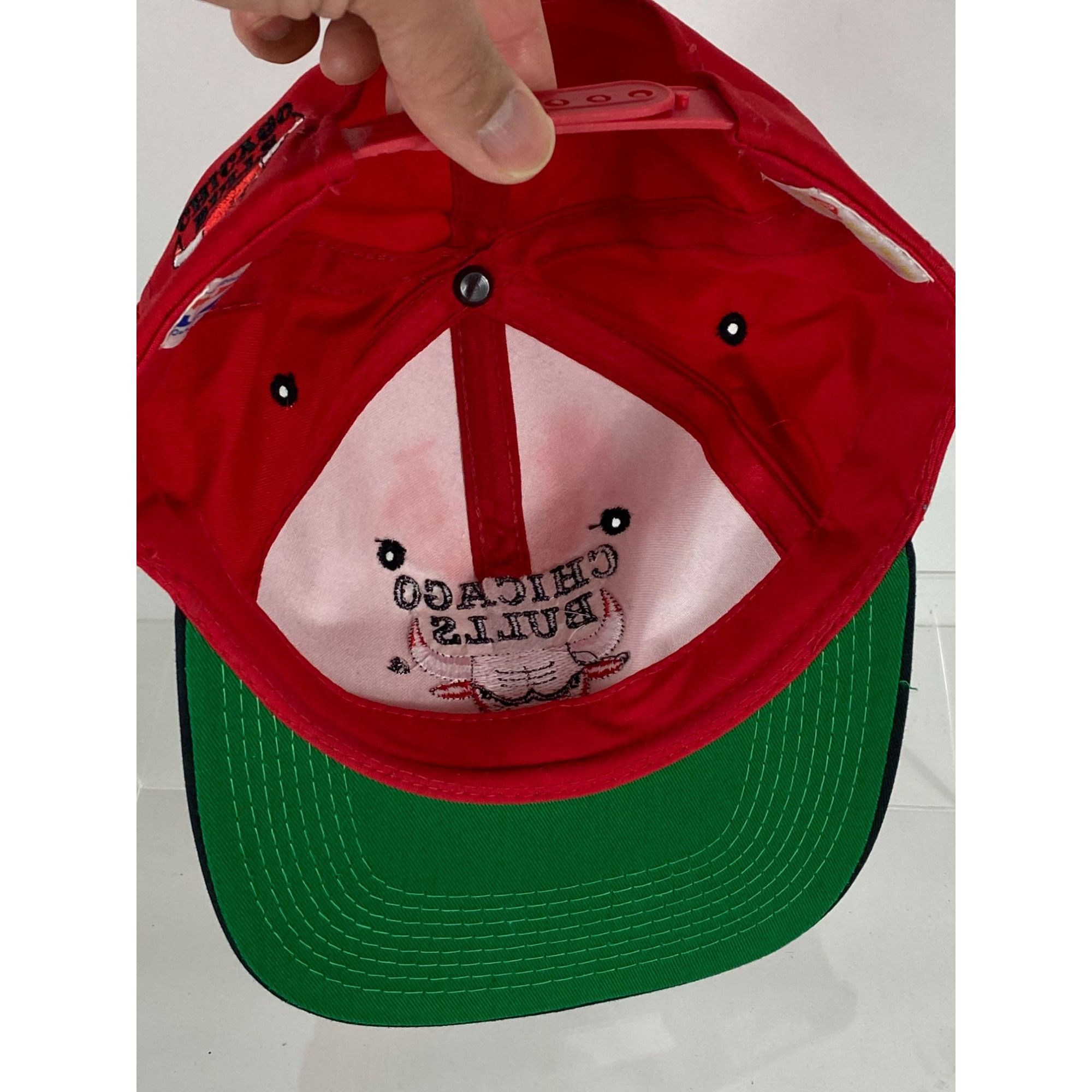 NBA × Vintage Vintage The G Cap NBA Chicago Bulls Embroidered Snapback Hat Size ONE SIZE - 7 Thumbnail