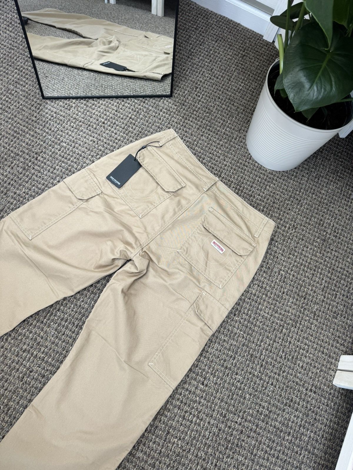 Men’s New Cargo Pants True Religion