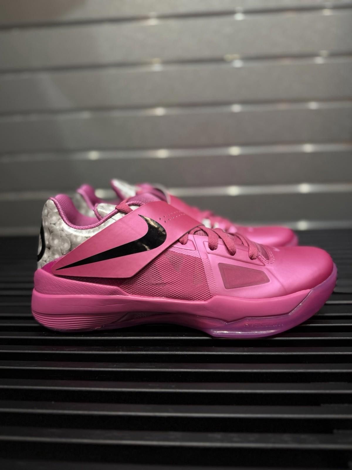 Nike Size 9 - Nike Zoom KD 4 “Aunt Pearl” - (HF9098-600) Size US 9 / EU 42 - 1 Thumbnail