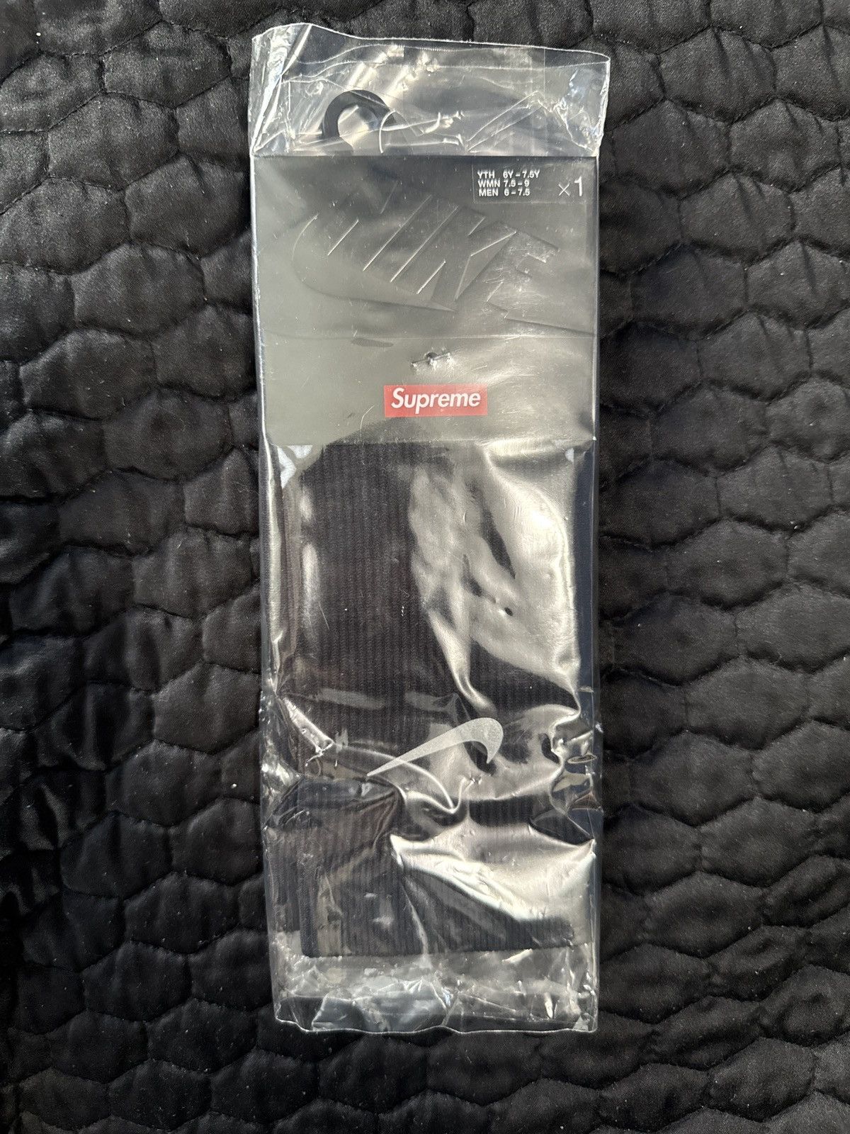Nike × Supreme Supreme x Nike Socks Size ONE SIZE - 1 Thumbnail