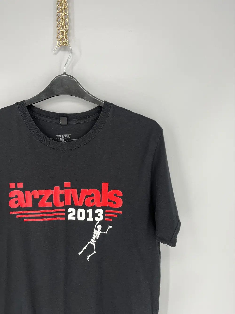 Band Tees Vintage Y2K Band Shirt Arztivals 2013 Tour SSTREETWEARhirt Size US L / EU 52-54 / 3 - 5 Thumbnail