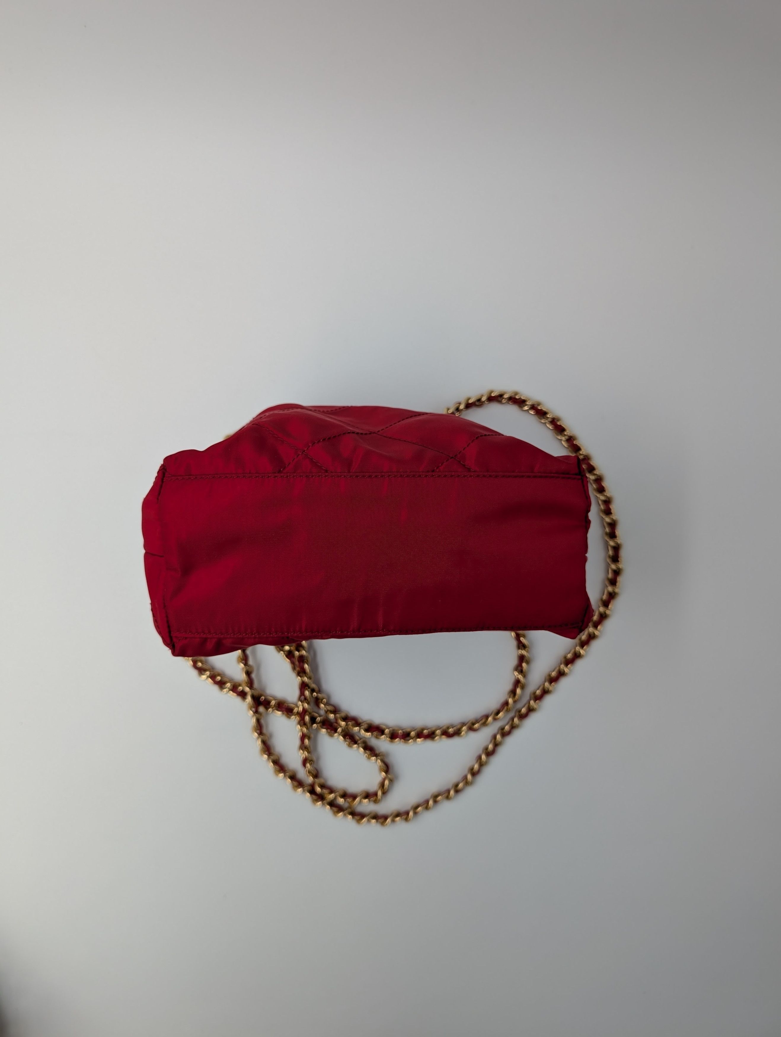 Prada Red Quilted Nylon Chain Shoulder Bag Size ONE SIZE - 8 Thumbnail