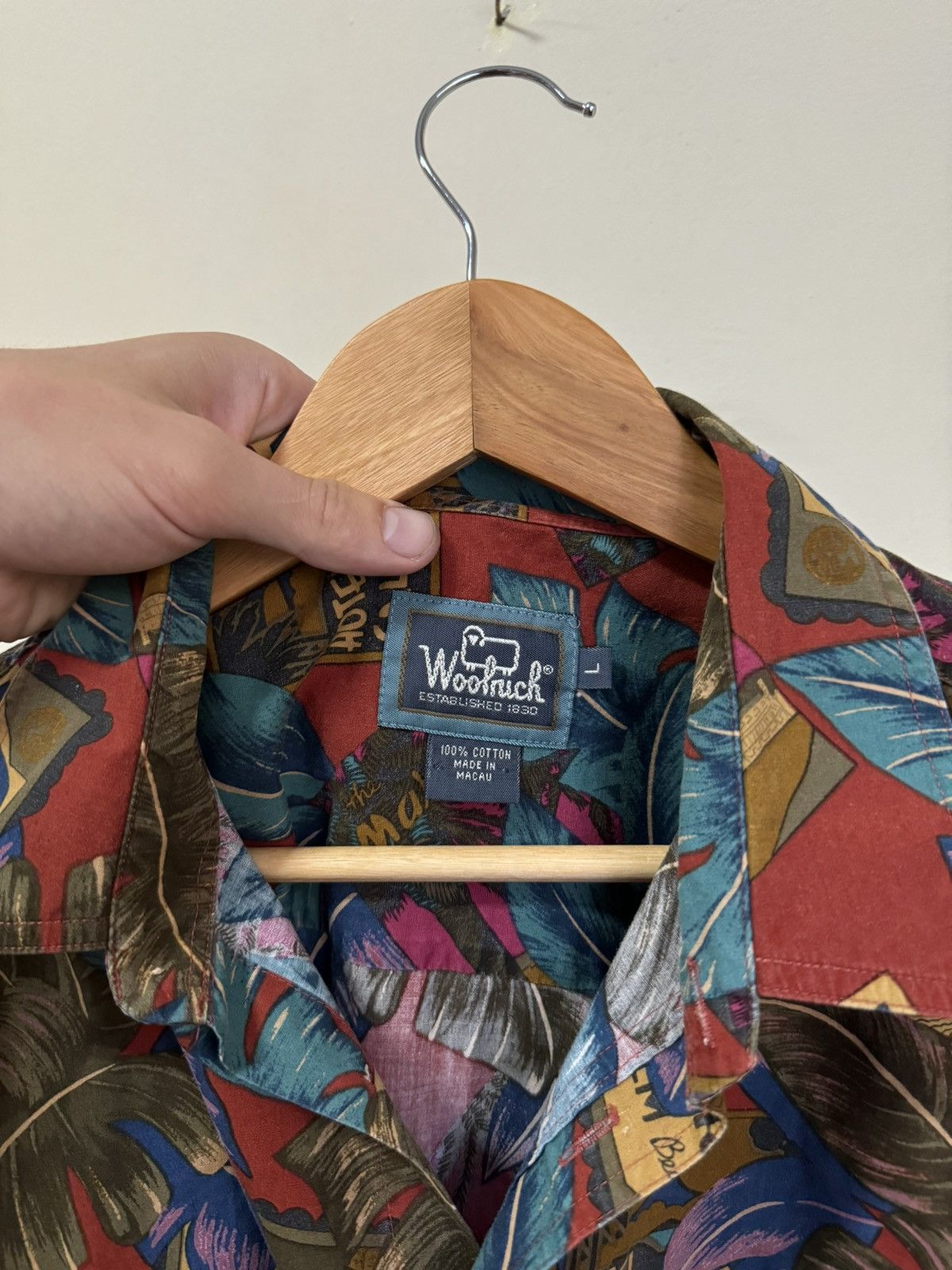 Vintage × Woolrich Woolen Mills Woolrich Vintage 1990s Hotel California Short Sleeve Shirt Size US L / EU 52-54 / 3 - 4 Thumbnail