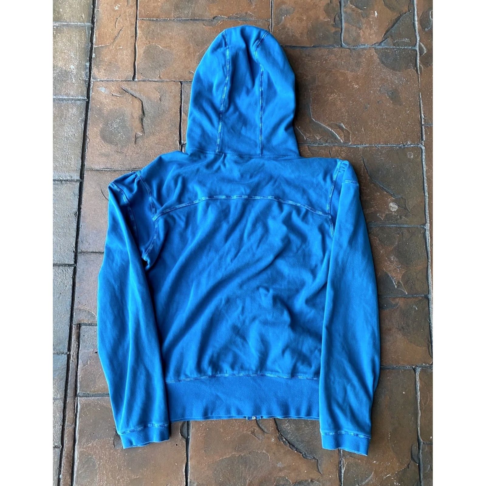 Oakley VINTAGE Oakley Grunge Style Zip Up Hoodie XL Unisex Adults Blue Crew Neck Full Zip Embroidered Graphic Print Size US XL / EU 56 / 4 - 3 Thumbnail