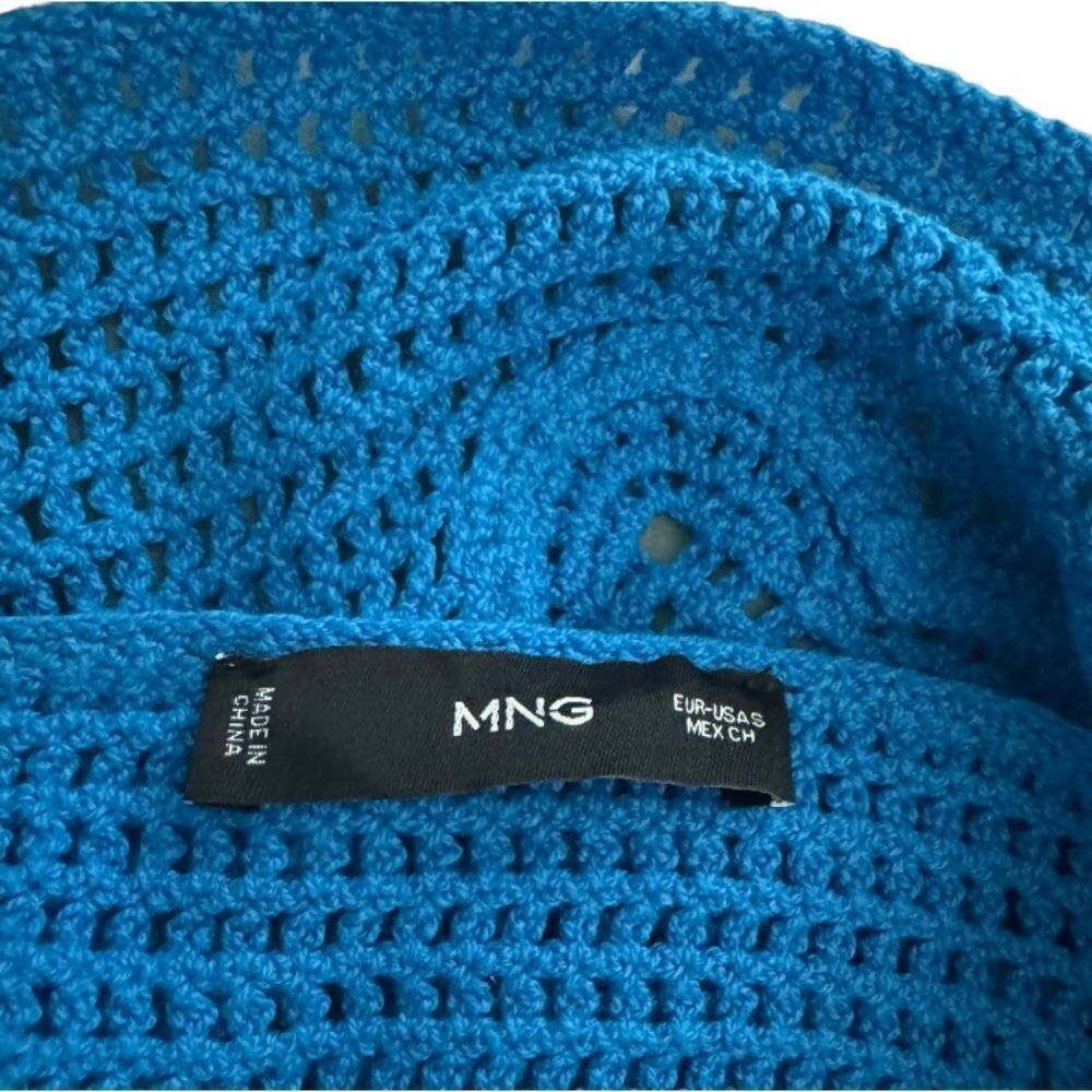 Mango Mango Blue Crochet Halter Crop Top Size S Boho Knit Festival Size S / US 4 / IT 40 - 4 Thumbnail