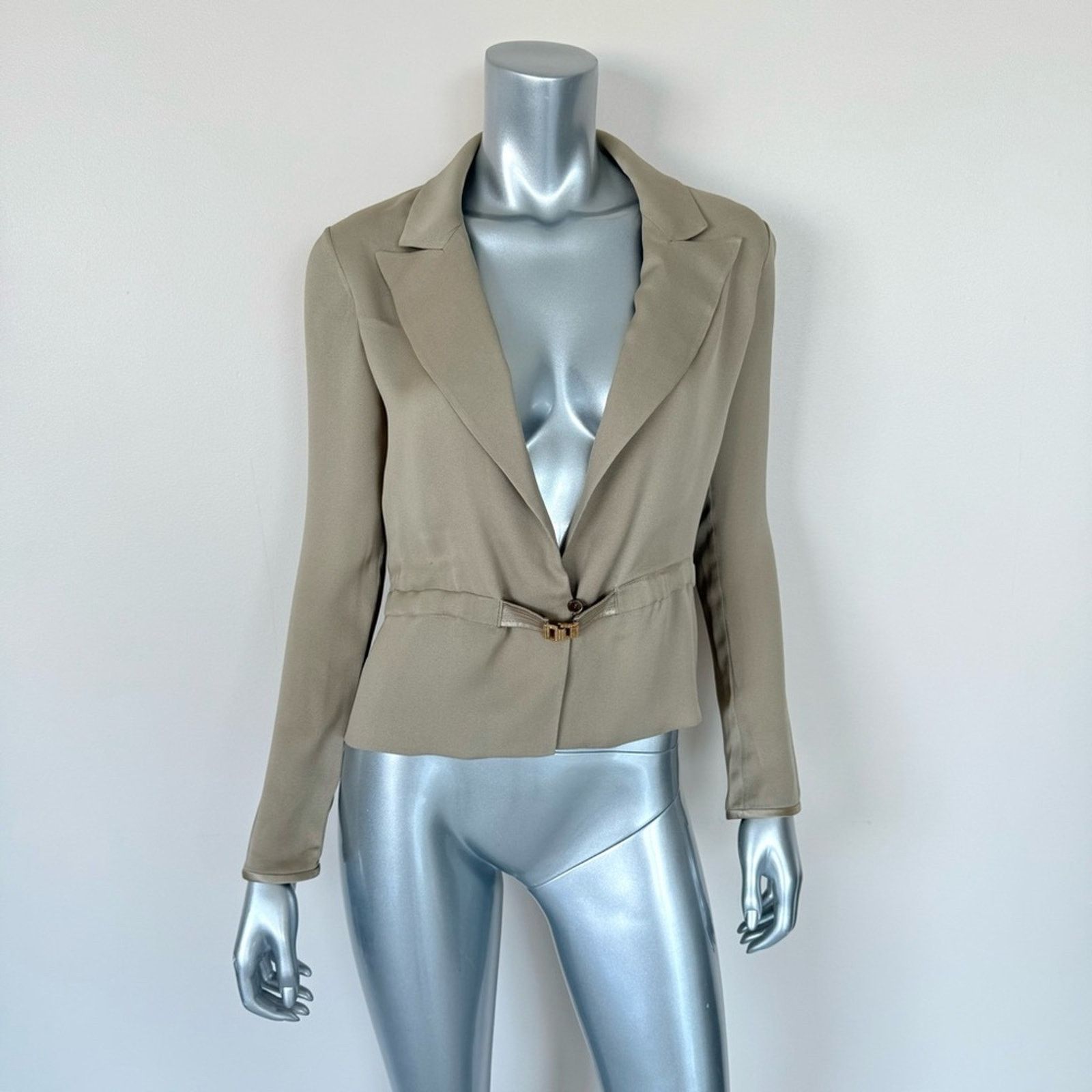 Valentino Valentino women silk jacket size 4 US Authentic Retail 850$ Size S / US 4 / IT 40 - 1 Thumbnail