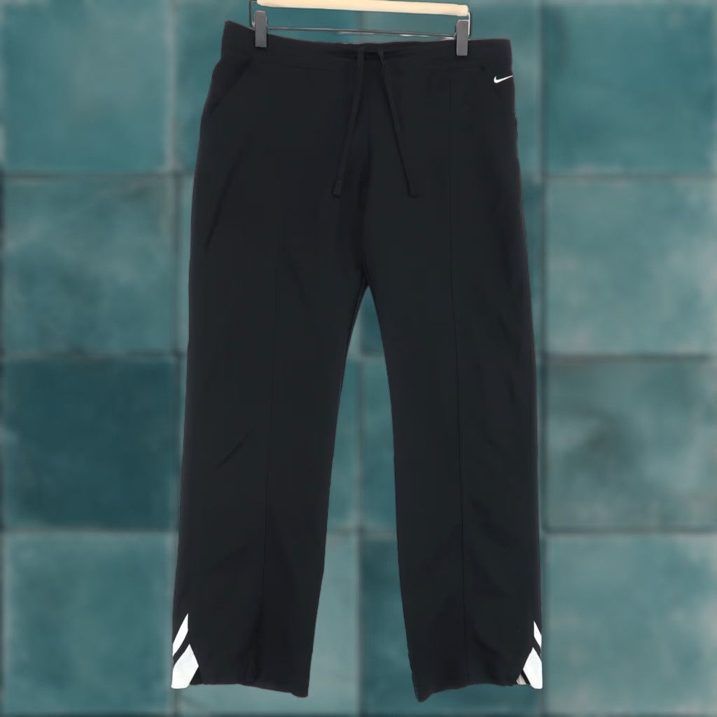 Nike Nike Track Pants Womens L Black Drawstring Waist Athletic Training Size 36" / US 14 / IT 50 - 1 Thumbnail