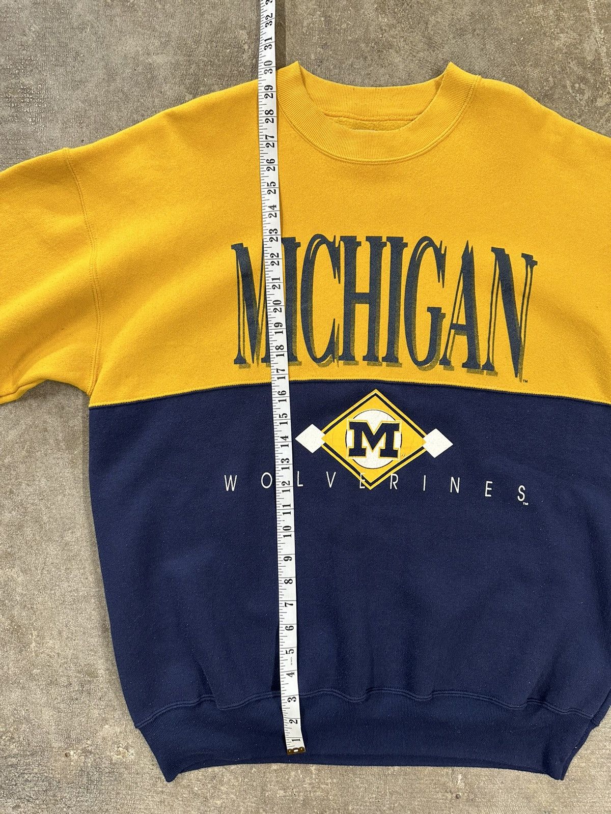Vintage Vintage 90s Dodger Michigan Wolverines Sweatshirt Size US XL / EU 56 / 4 - 9 Thumbnail