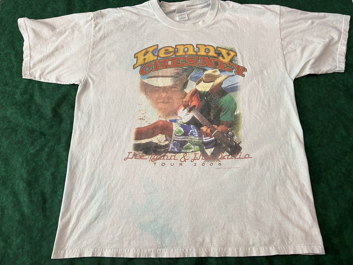 Band Tees × Vintage Vintage Kenny Chesney The Road & The Radio Tour 2006 T Shirt Size US XL / EU 56 / 4 - 1 Thumbnail