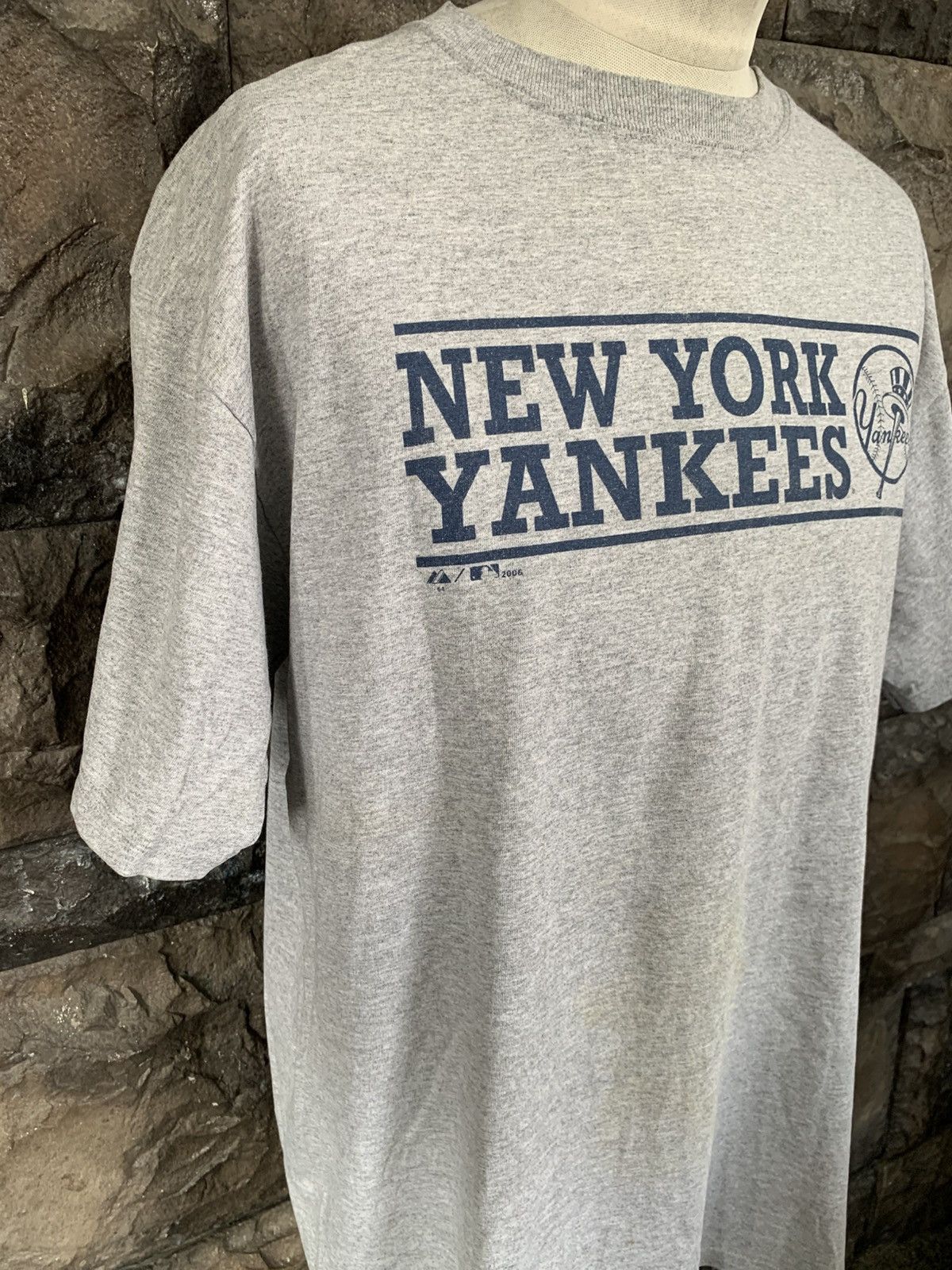 New York Yankees Vintage New York Yankees MLB T shirt Size US XL / EU 56 / 4 - 6 Thumbnail