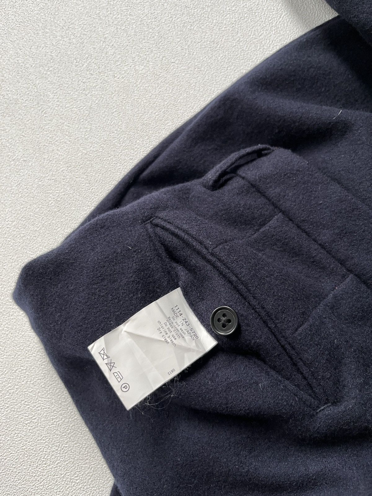 District UNITED ARROWS District United Arrows 2Pleats Wide Wool Flannel Pants DNavy Size US 28 / EU 44 - 7 Thumbnail