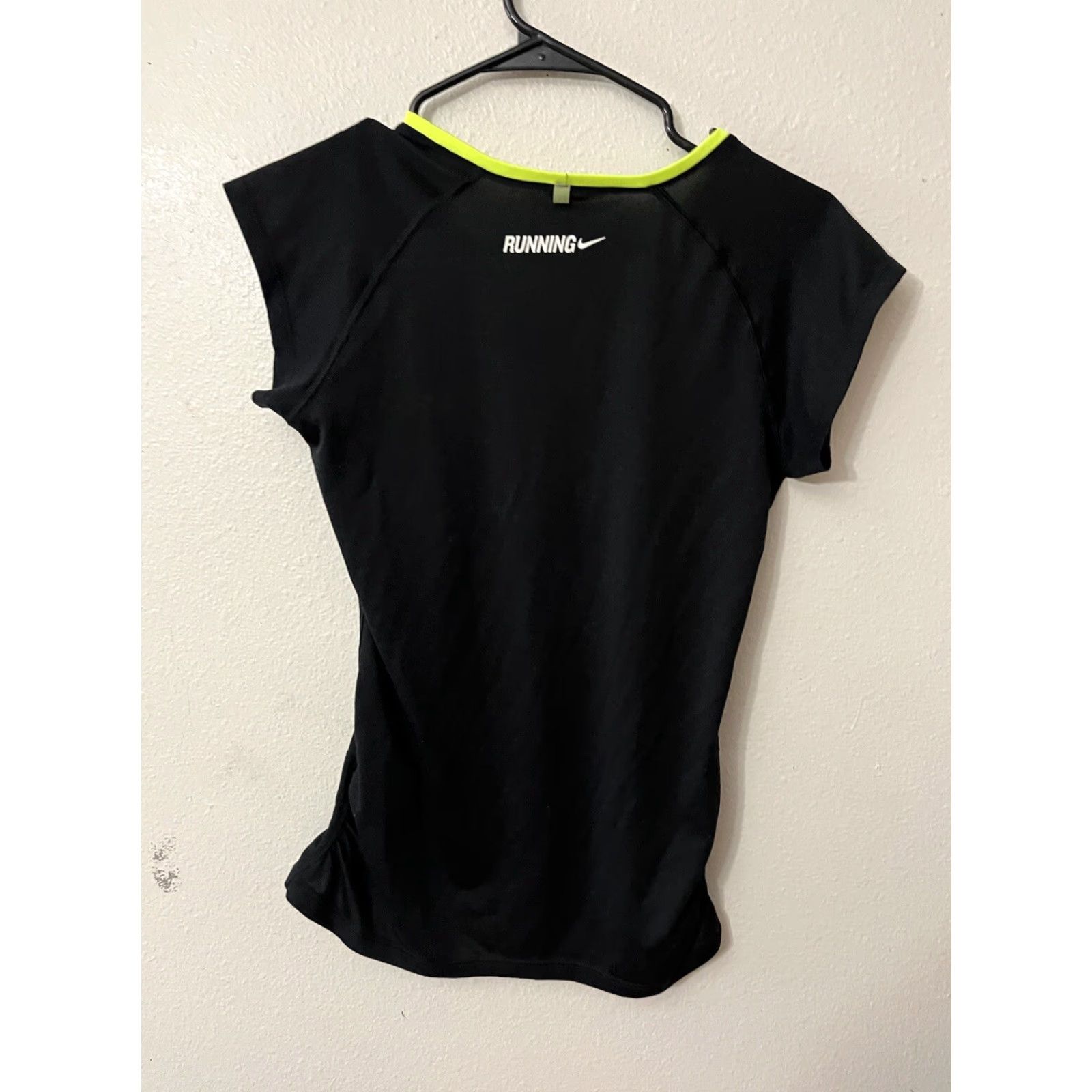 Nike Nike 10K 2012 We Run Seoul Dri-Fit Running Tank Top Womens Sleeveless Medium Size M / US 6-8 / IT 42-44 - 3 Thumbnail