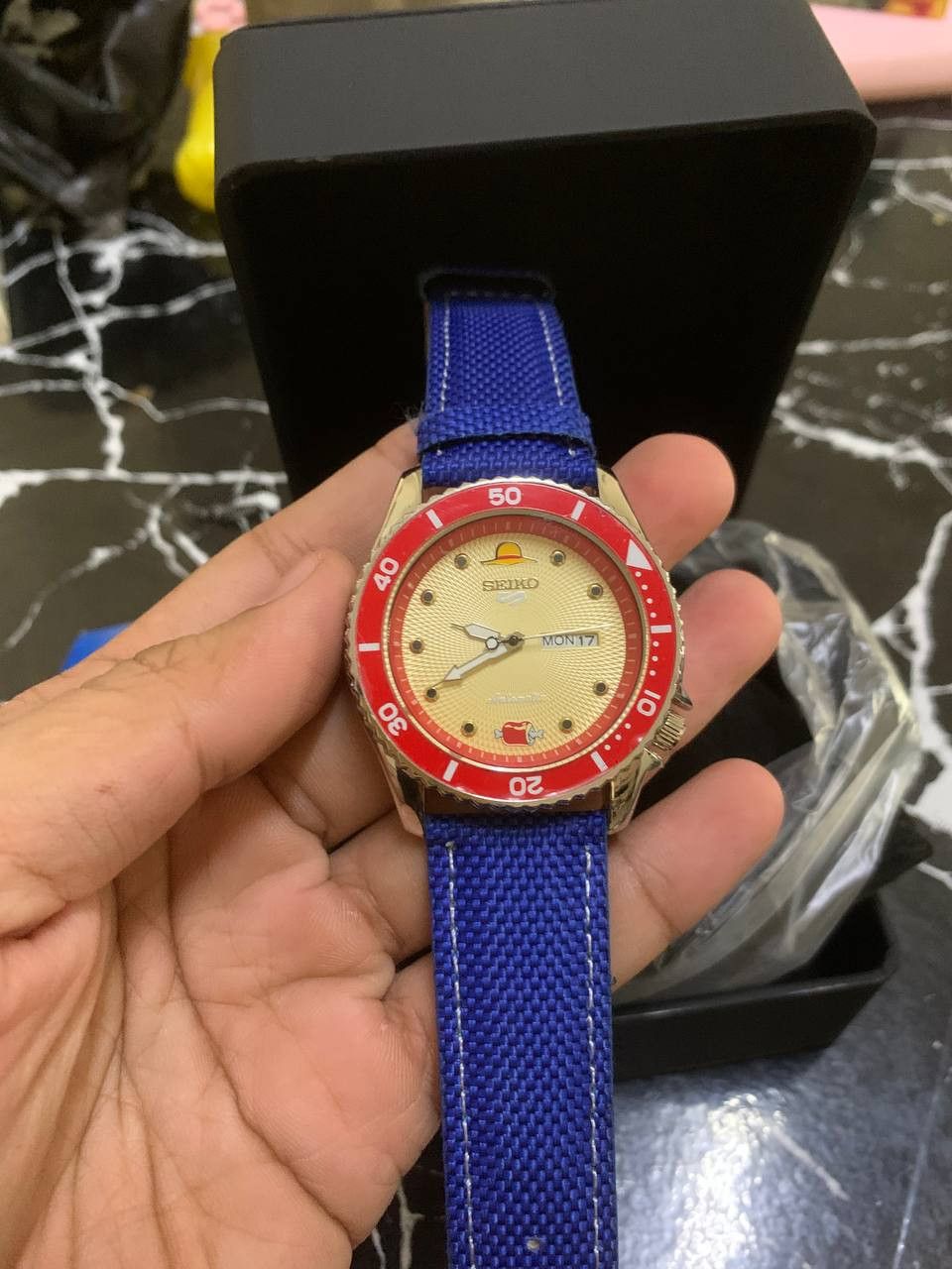 Seiko Rare One Piece Cross Seiko Quartz Watches New Size ONE SIZE - 2 Thumbnail