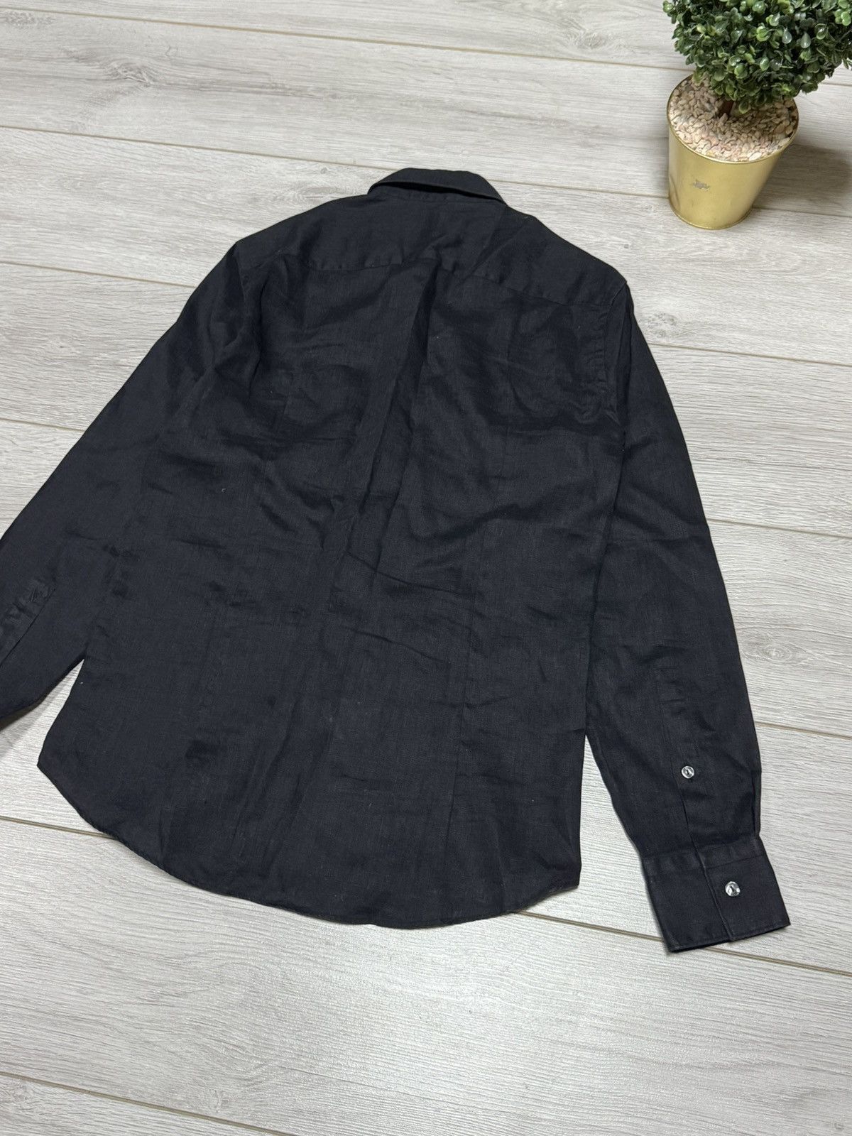 Versace Versace linen patterns shirt buttons v logo Size US M / EU 48-50 / 2 - 10 Thumbnail