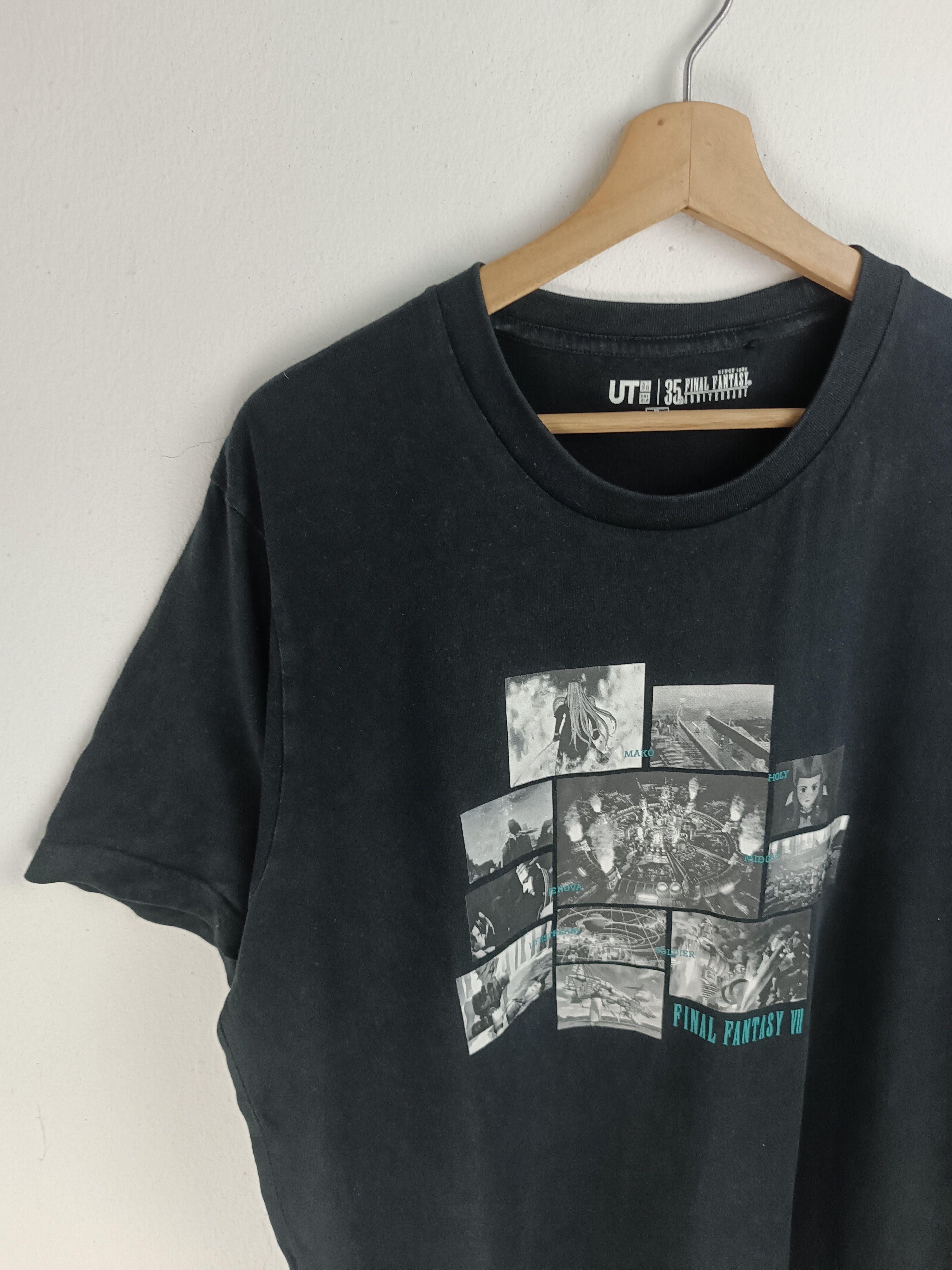Playstation VINTAGE FINAL FANTASY VII UNIQLO GAME KINGDOM HEARTS DMC PS5 Size US XL / EU 56 / 4 - 5 Thumbnail