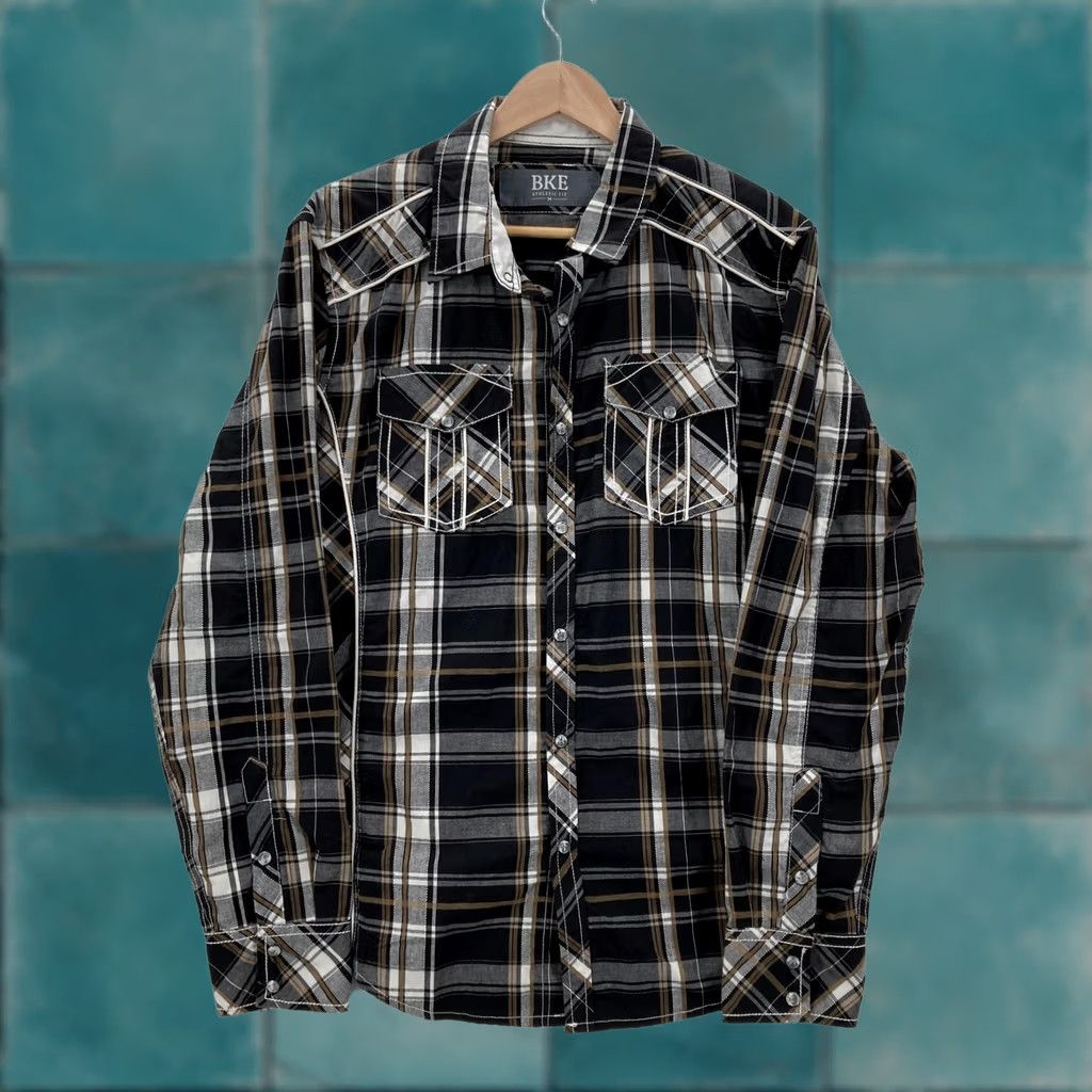 Vintage Buckle BKE Shirt Mens Medium Black Plaid Western Pearl Snap Athletic Long Sleeve Size US M / EU 48-50 / 2 - 1 Thumbnail