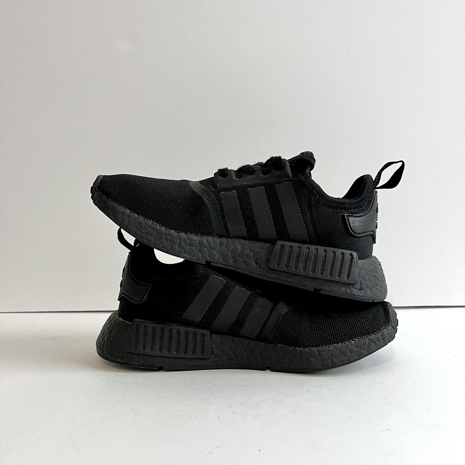 Adidas 2016 Adidas NMD R1 Triple Black S31508 Blk Sz 5.5 Size US 7 / IT 37 - 6 Thumbnail