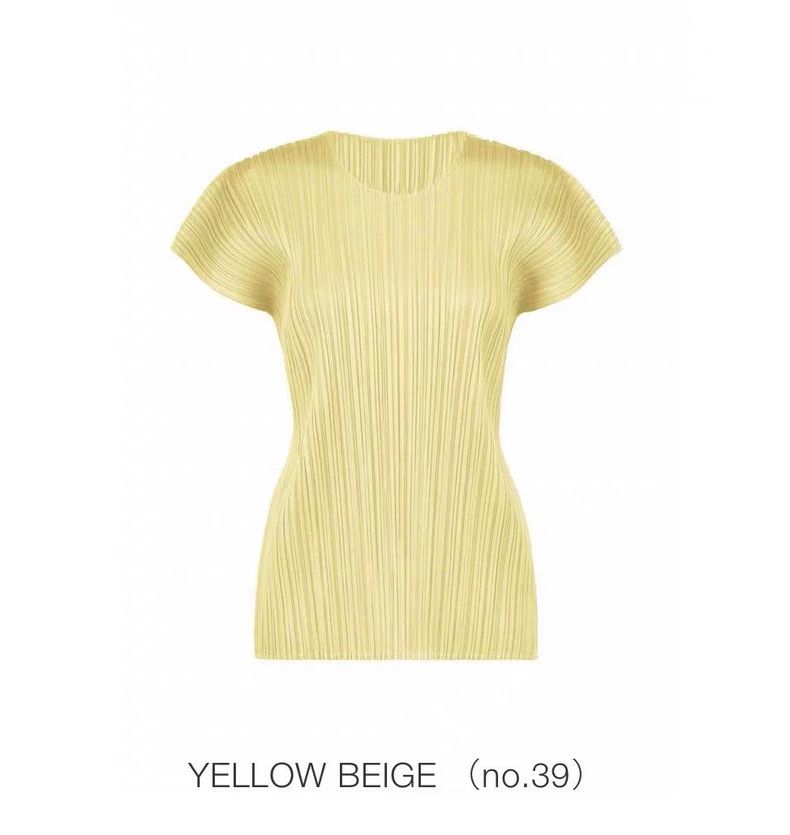 Issey Miyake Issey Miyake size:4 Beige pleated short-sleeved shirt Size XS / US 0-2 / IT 36-38 - 5 Thumbnail
