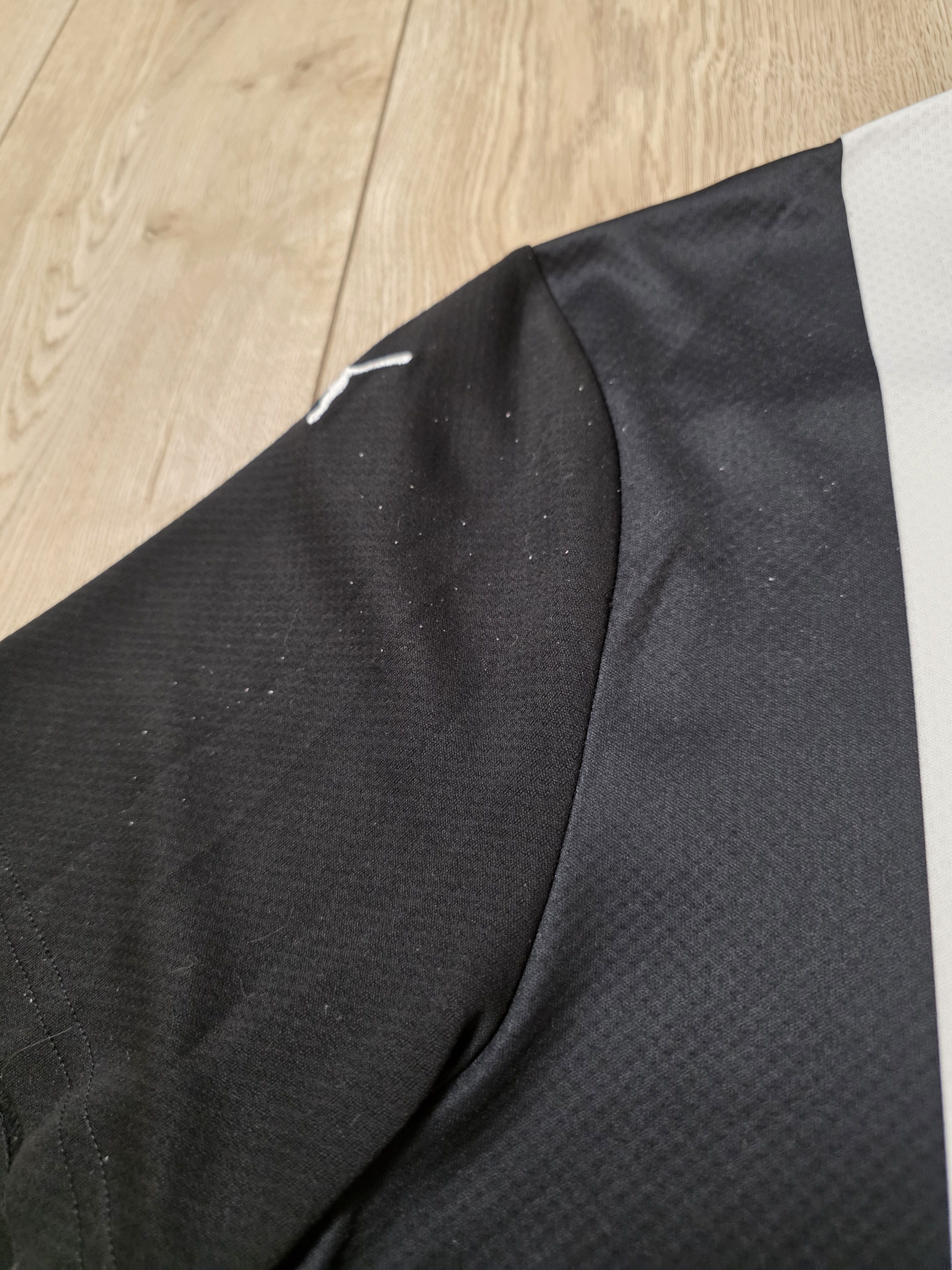 Puma NEWCASTLE UNITED 2019 2020 HOME FOOTBALL SOCCER JERSEY Size US XL / EU 56 / 4 - 6 Thumbnail