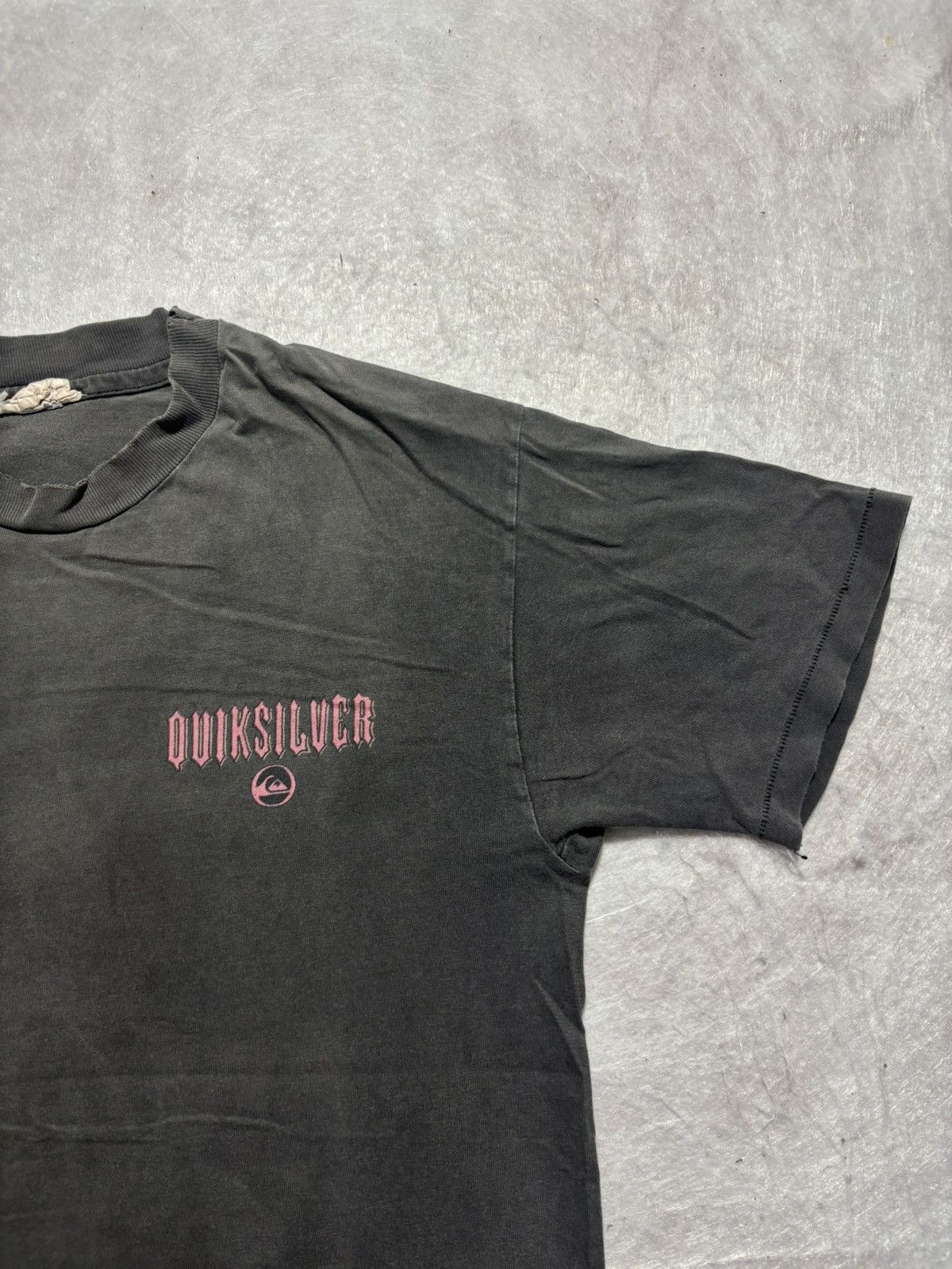 Quiksilver Vintage Quiksilver Tshirt Size US M / EU 48-50 / 2 - 4 Thumbnail