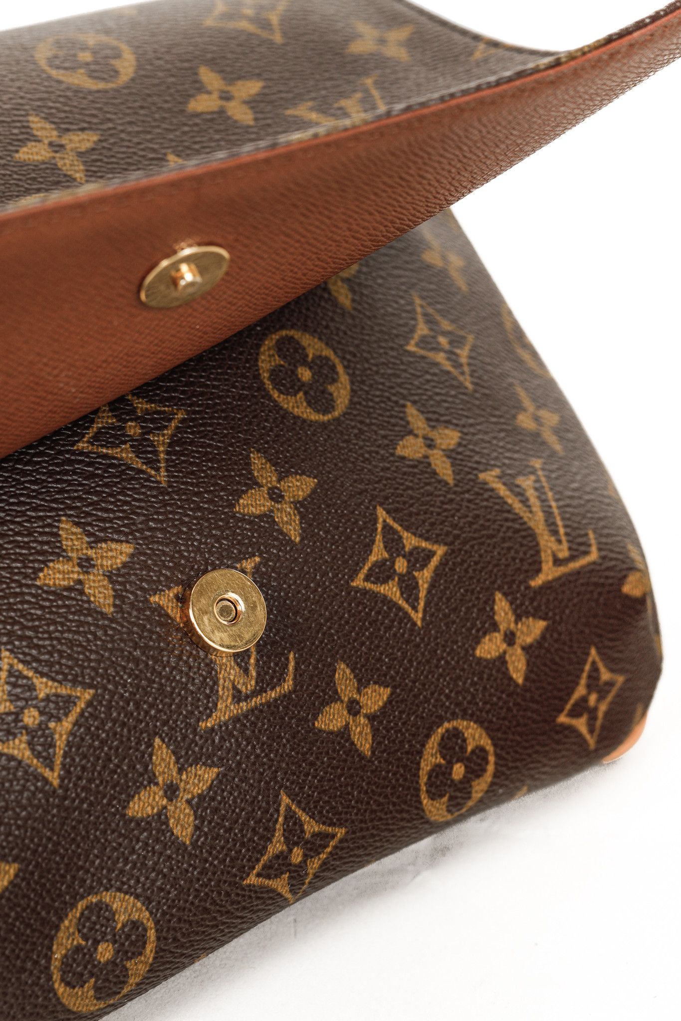 Louis Vuitton Louis Vuitton Musette Tango Monogram Canvas Messenger Bag Size ONE SIZE - 10 Thumbnail
