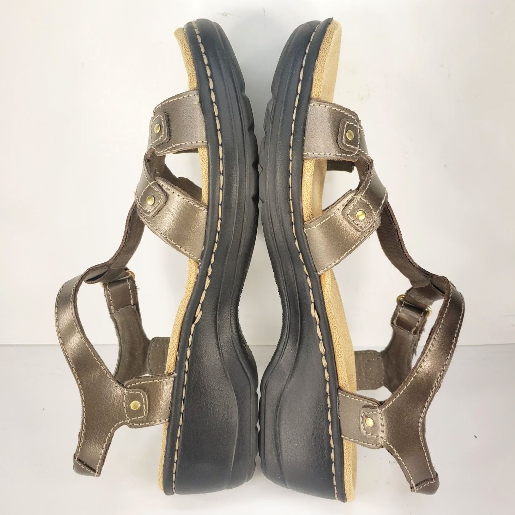 Clarks Clarks Hayla Flute Gold Leather Sandal Wedge Size US 8.5 Women Strappy Ankle Buckle Leather Upper Cushioned M Outsole Solid Gold Leather Mid Heel Size US 9 / IT 39 - 7 Thumbnail