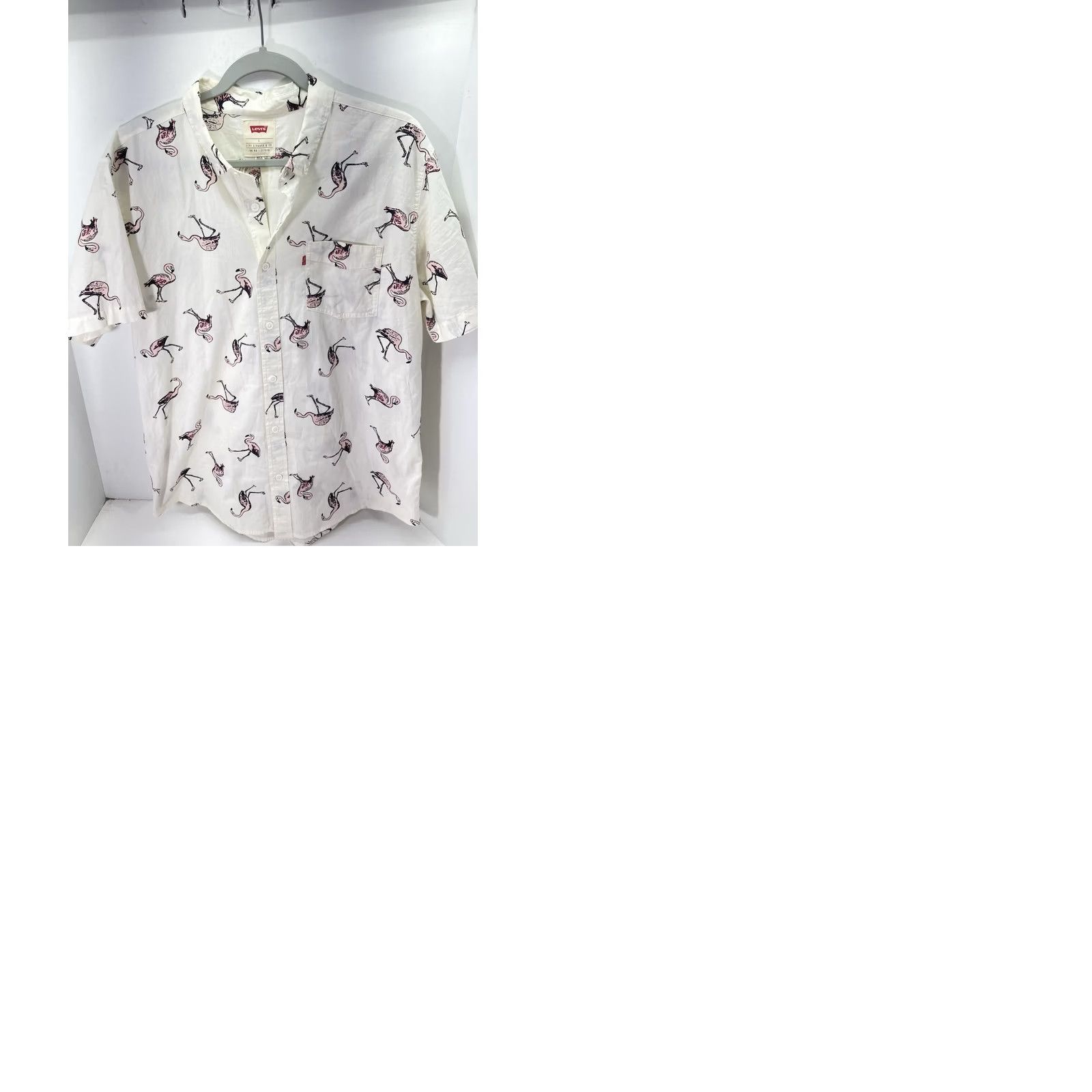 Levi's Levi's Camp Shirt Men L Ivory AOP Flamingos Short Sleeve Button Cotton Slim Fit Shirt Size US L / EU 52-54 / 3 - 9 Thumbnail