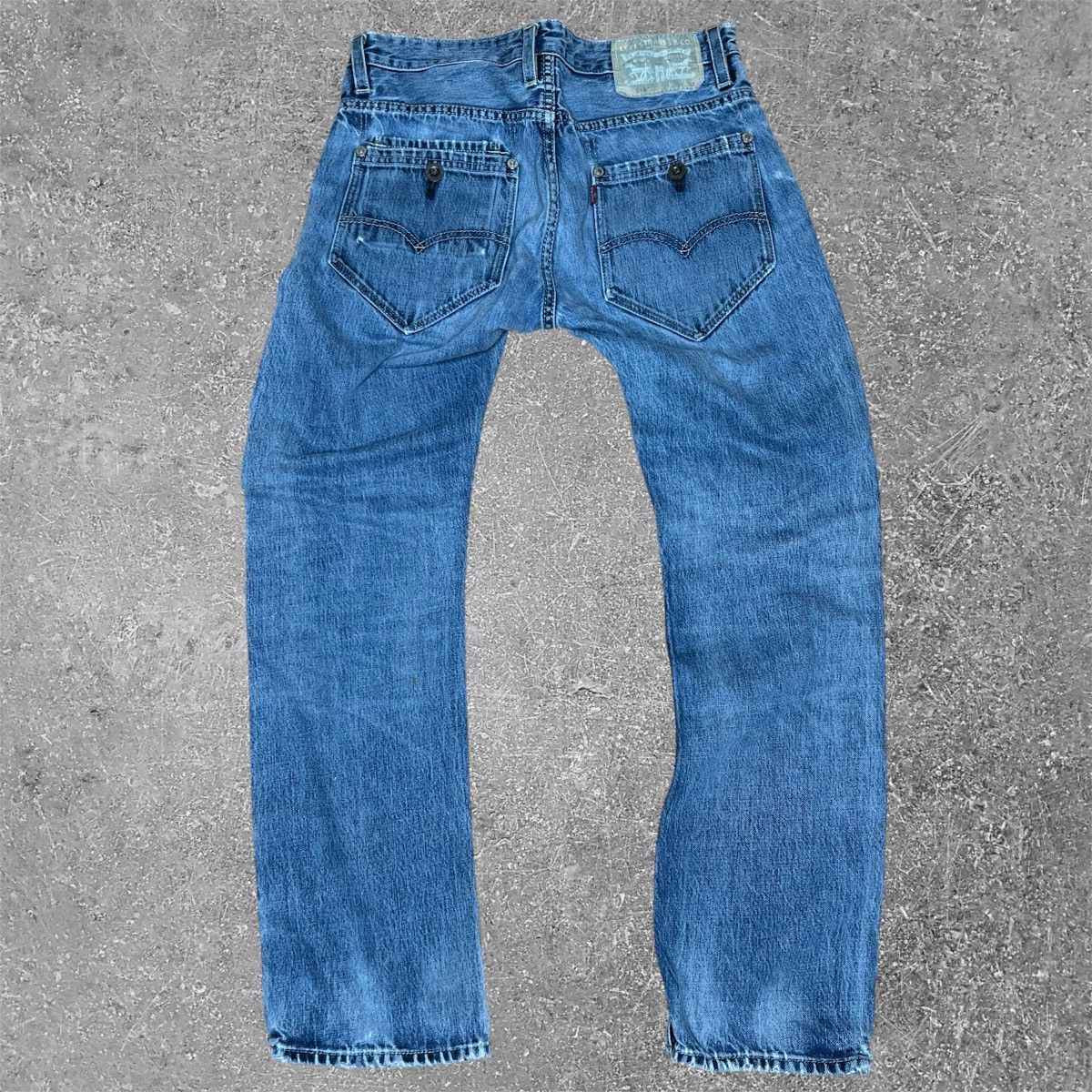 Levi's × Vintage Y2K Levi’s Button Back Pockets Grunge Slim Straight Jeans 31 Size US 31 - 2 Thumbnail