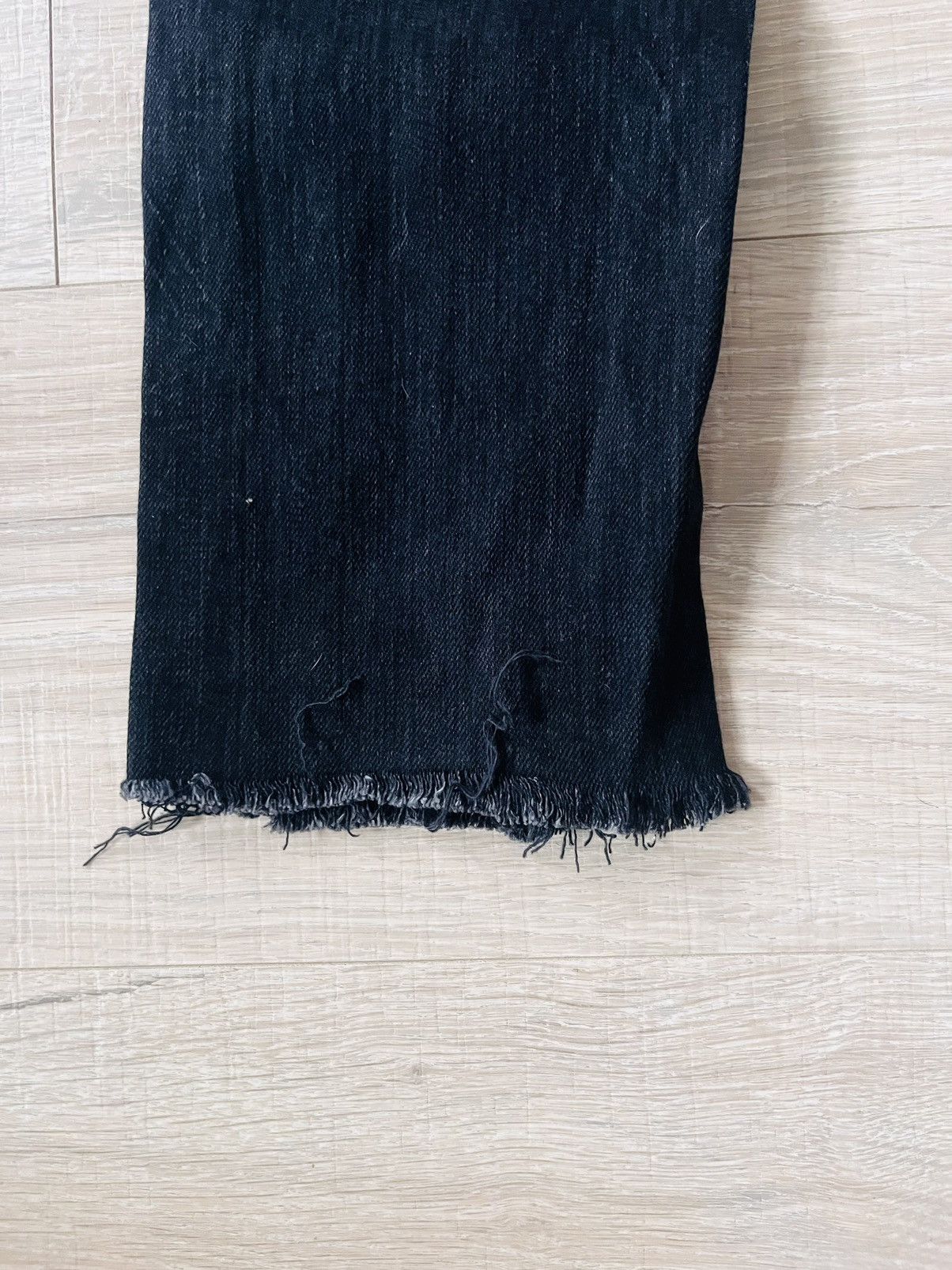 Saint Laurent Paris Saint Laurent Distressed skinny jeans Size US 34 / EU 50 - 3 Thumbnail
